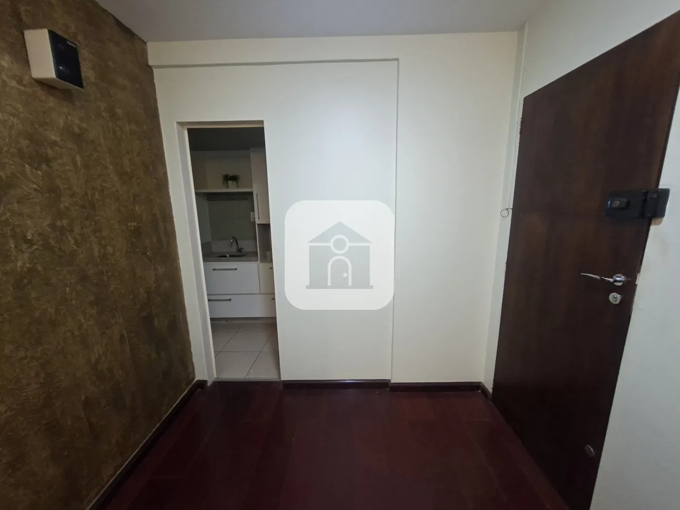 Alugar Comercial / Sala Comercial Condomínio em Uberlândia R$ 2.000,00 - Foto 4