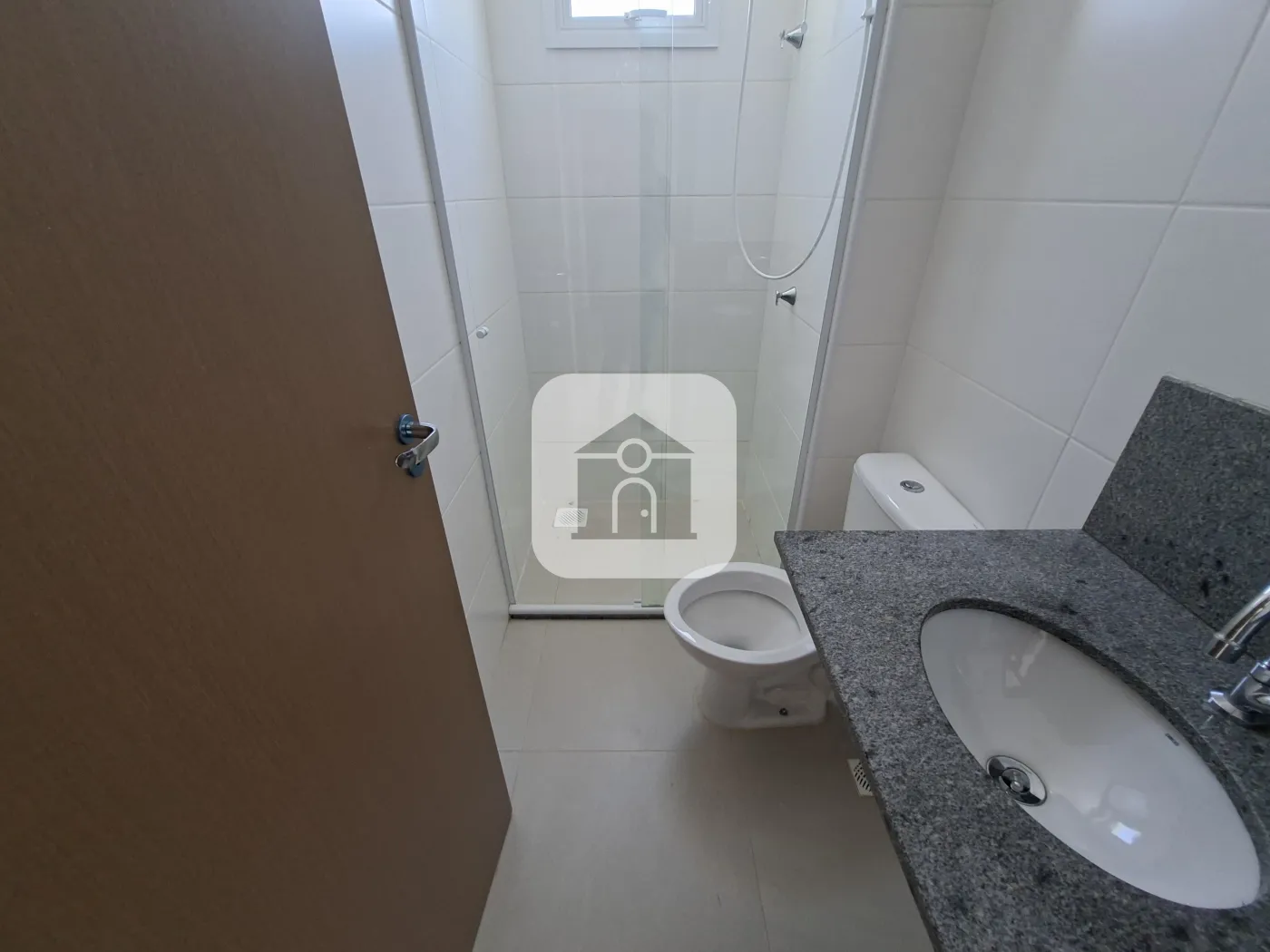 Alugar Apartamento / Padrão em Uberlândia R$ 1.700,00 - Foto 11