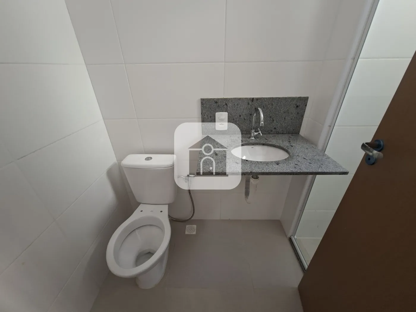 Alugar Apartamento / Padrão em Uberlândia R$ 1.700,00 - Foto 16