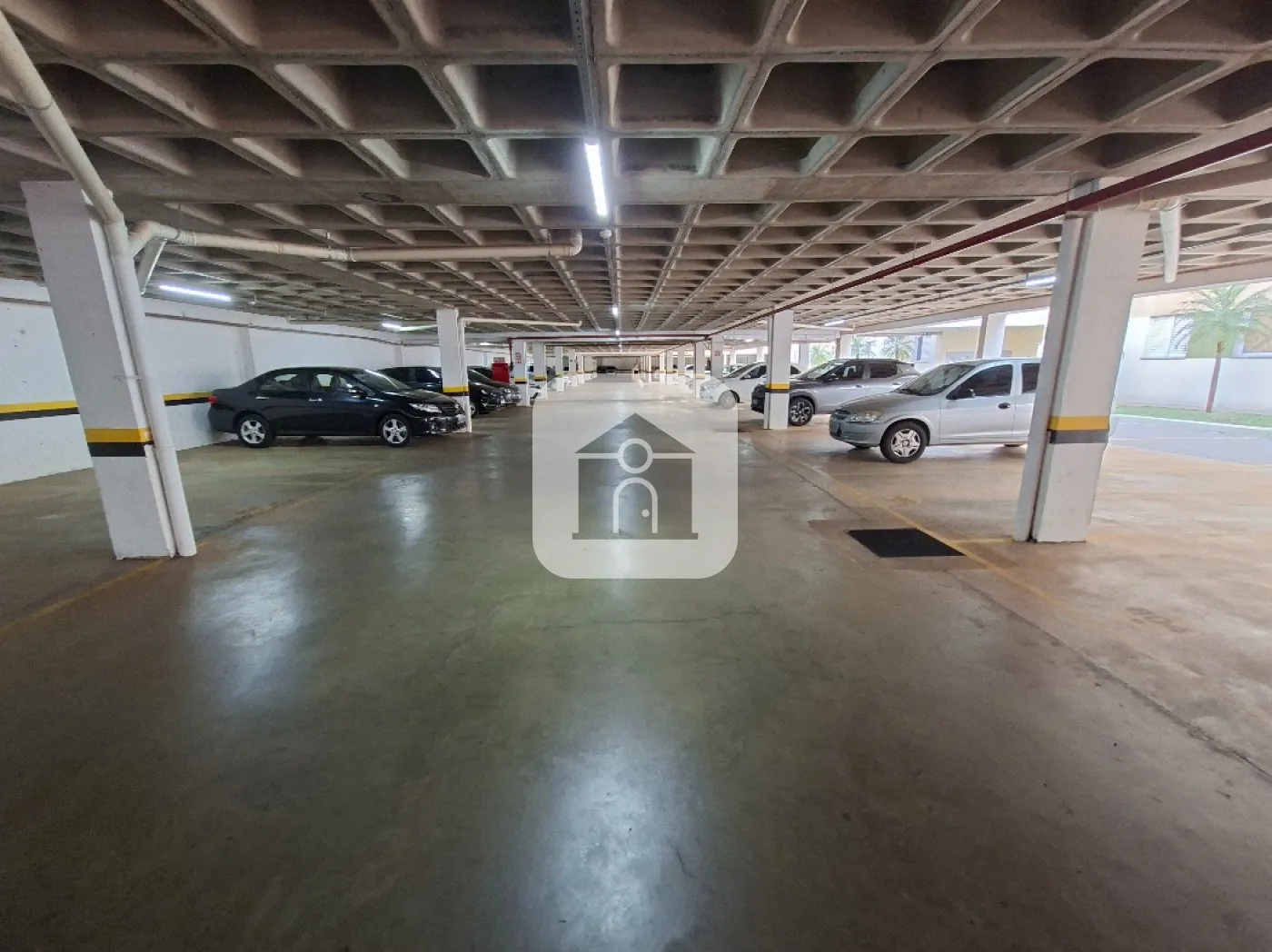 Alugar Apartamento / Padrão em Uberlândia R$ 1.700,00 - Foto 18