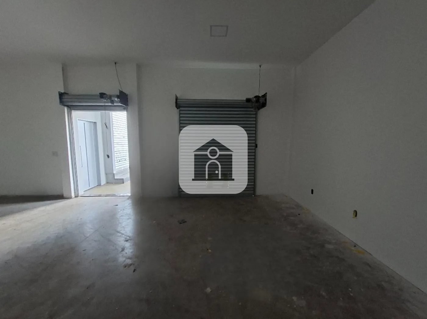 Alugar Comercial / Loja Condomínio em Uberlândia R$ 2.000,00 - Foto 4