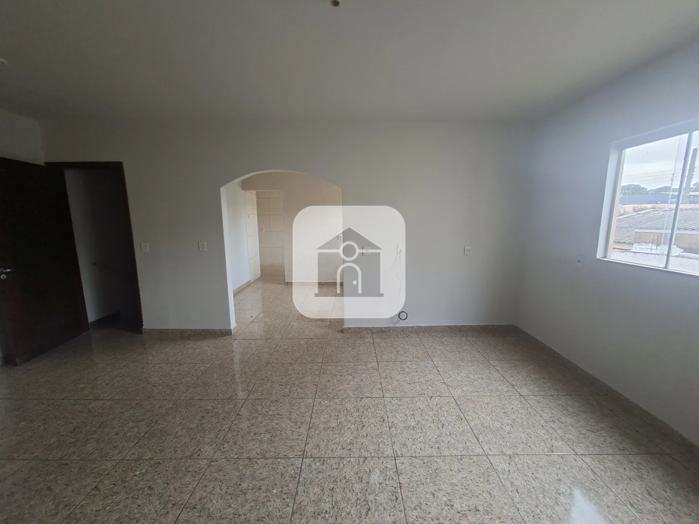 Alugar Apartamento / Sobrado em Uberlândia R$ 1.600,00 - Foto 3