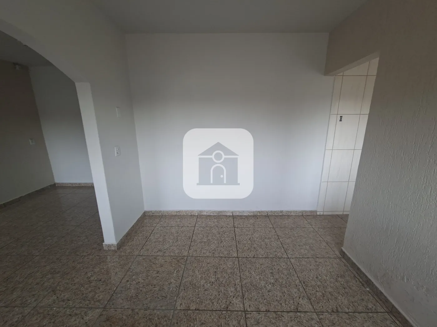 Alugar Apartamento / Sobrado em Uberlândia R$ 1.600,00 - Foto 5