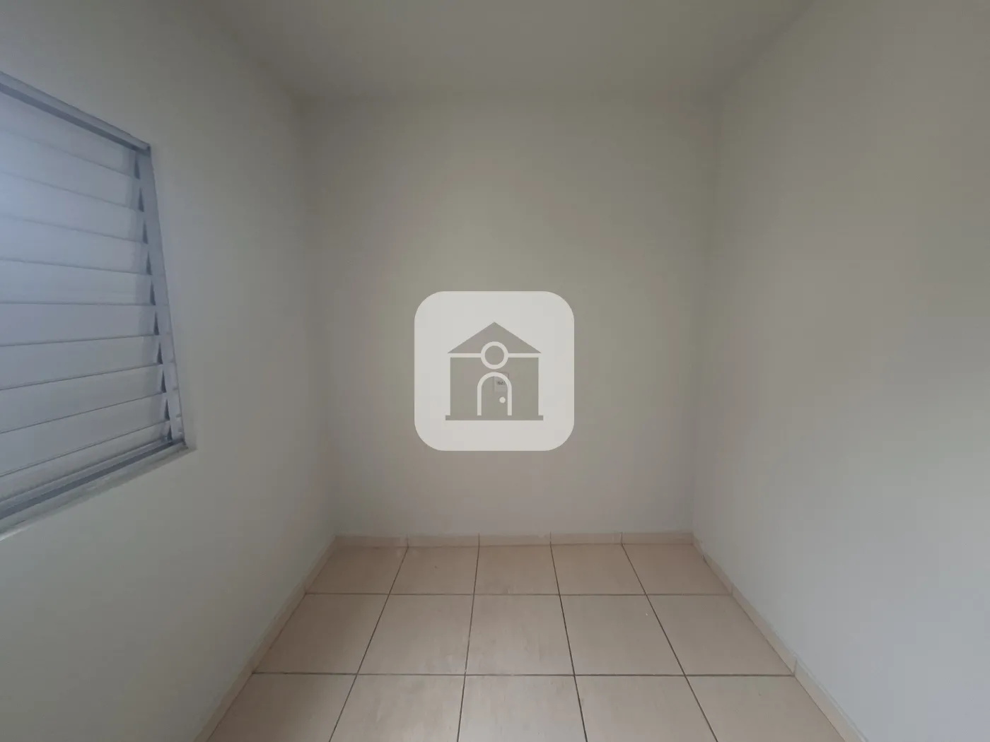 Alugar Apartamento / Sobrado em Uberlândia R$ 1.600,00 - Foto 8