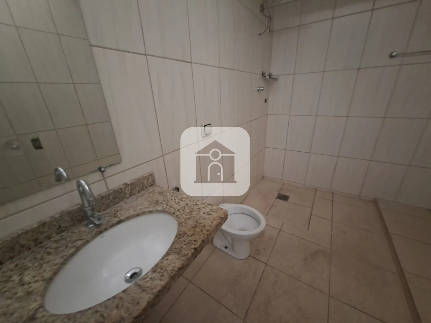 Alugar Apartamento / Sobrado em Uberlândia R$ 1.600,00 - Foto 15