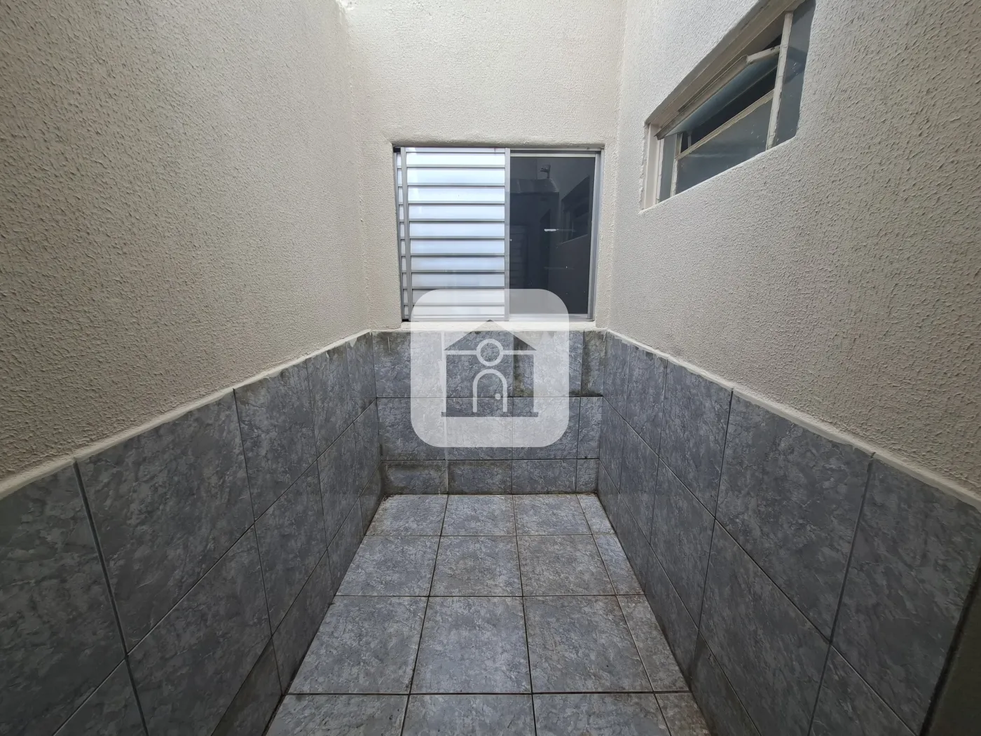 Alugar Apartamento / Sobrado em Uberlândia R$ 1.600,00 - Foto 16