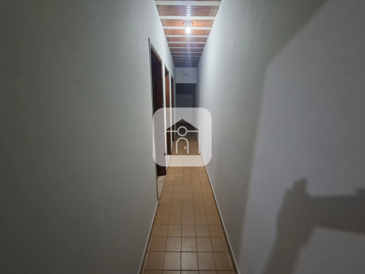 Alugar Casa / Padrão em Uberlândia R$ 1.000,00 - Foto 3