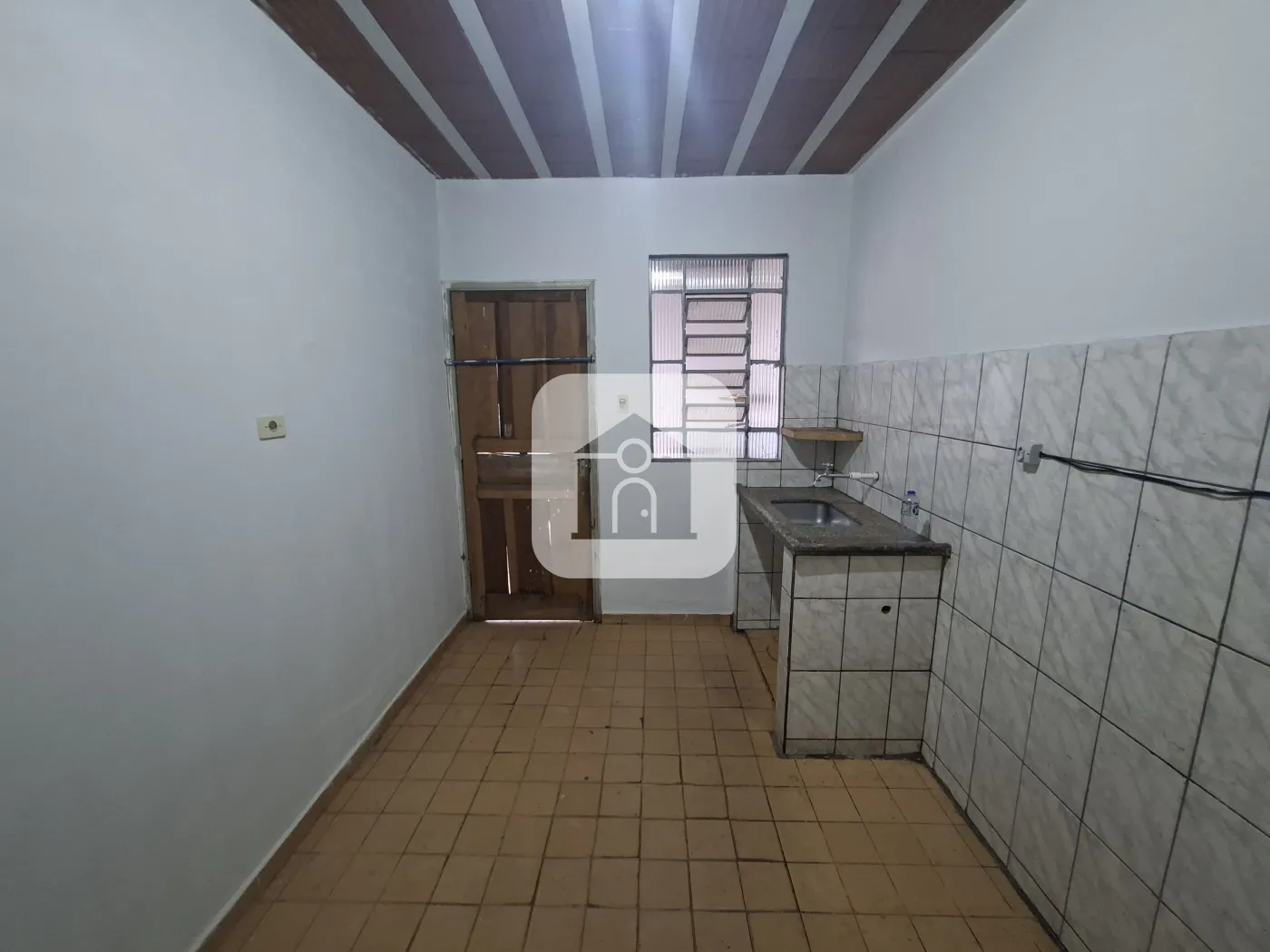 Alugar Casa / Padrão em Uberlândia R$ 1.000,00 - Foto 8