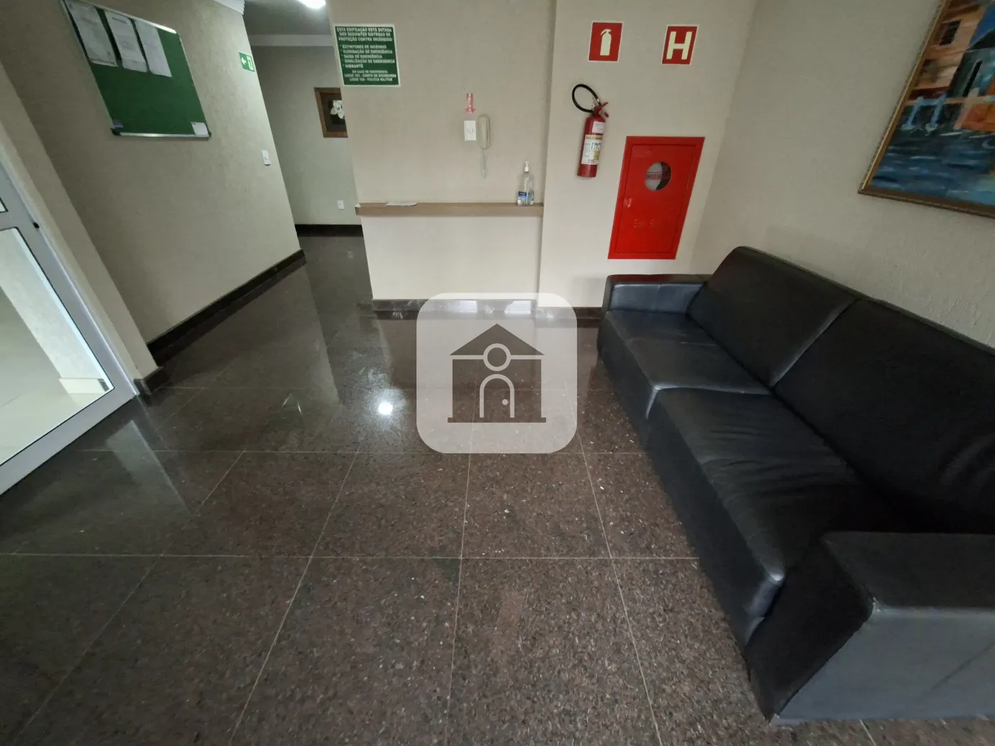 Alugar Apartamento / Padrão em Uberlândia R$ 2.700,00 - Foto 2
