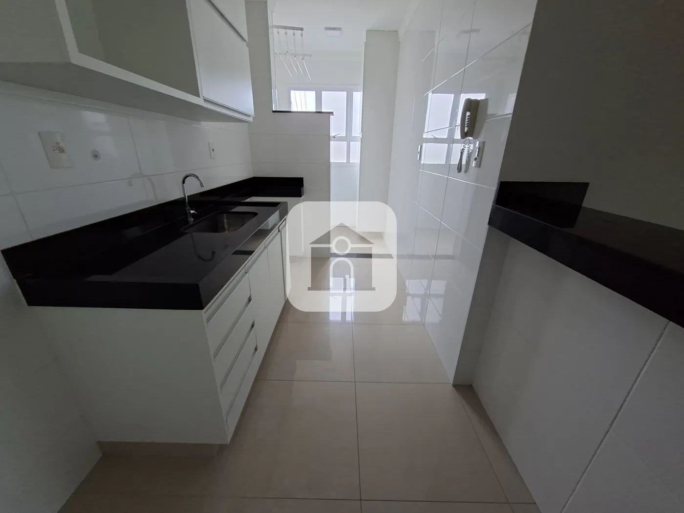 Alugar Apartamento / Padrão em Uberlândia R$ 2.700,00 - Foto 6