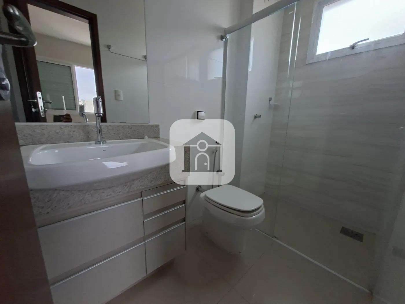 Alugar Apartamento / Padrão em Uberlândia R$ 2.700,00 - Foto 14