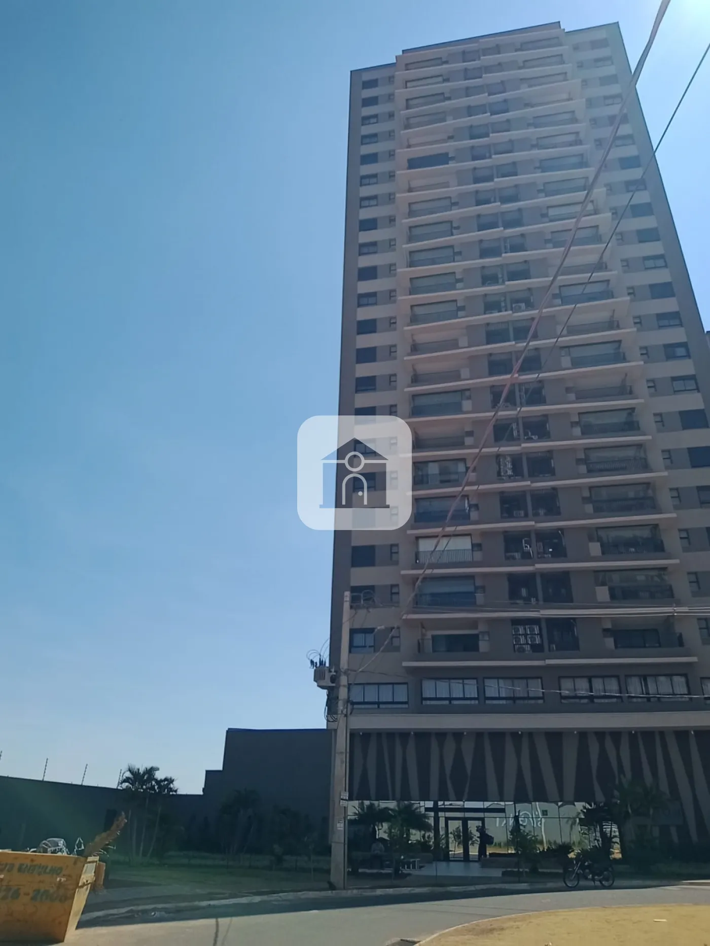 Alugar Apartamento / Padrão em Uberlândia R$ 6.500,00 - Foto 1