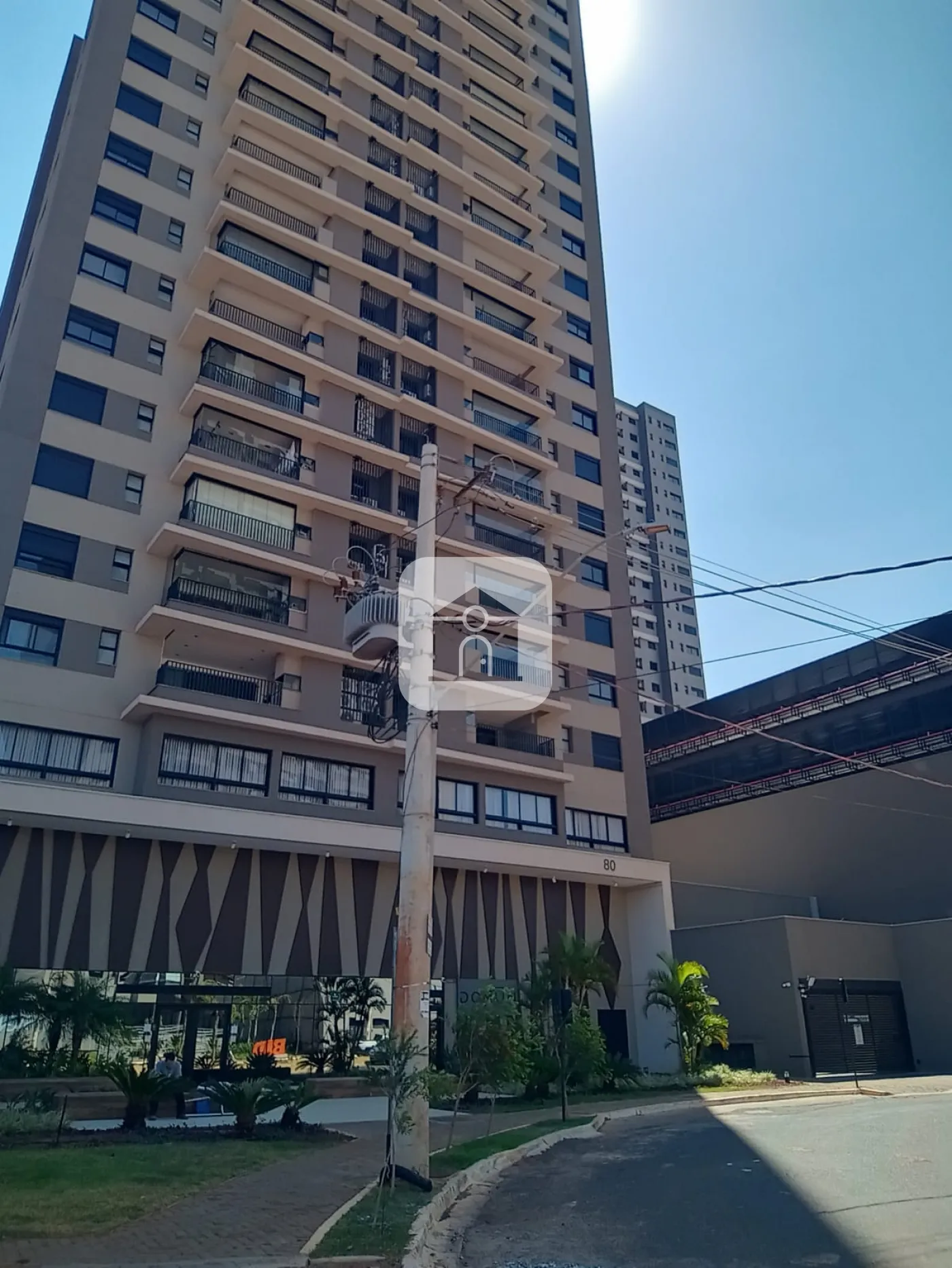 Alugar Apartamento / Padrão em Uberlândia R$ 6.500,00 - Foto 2