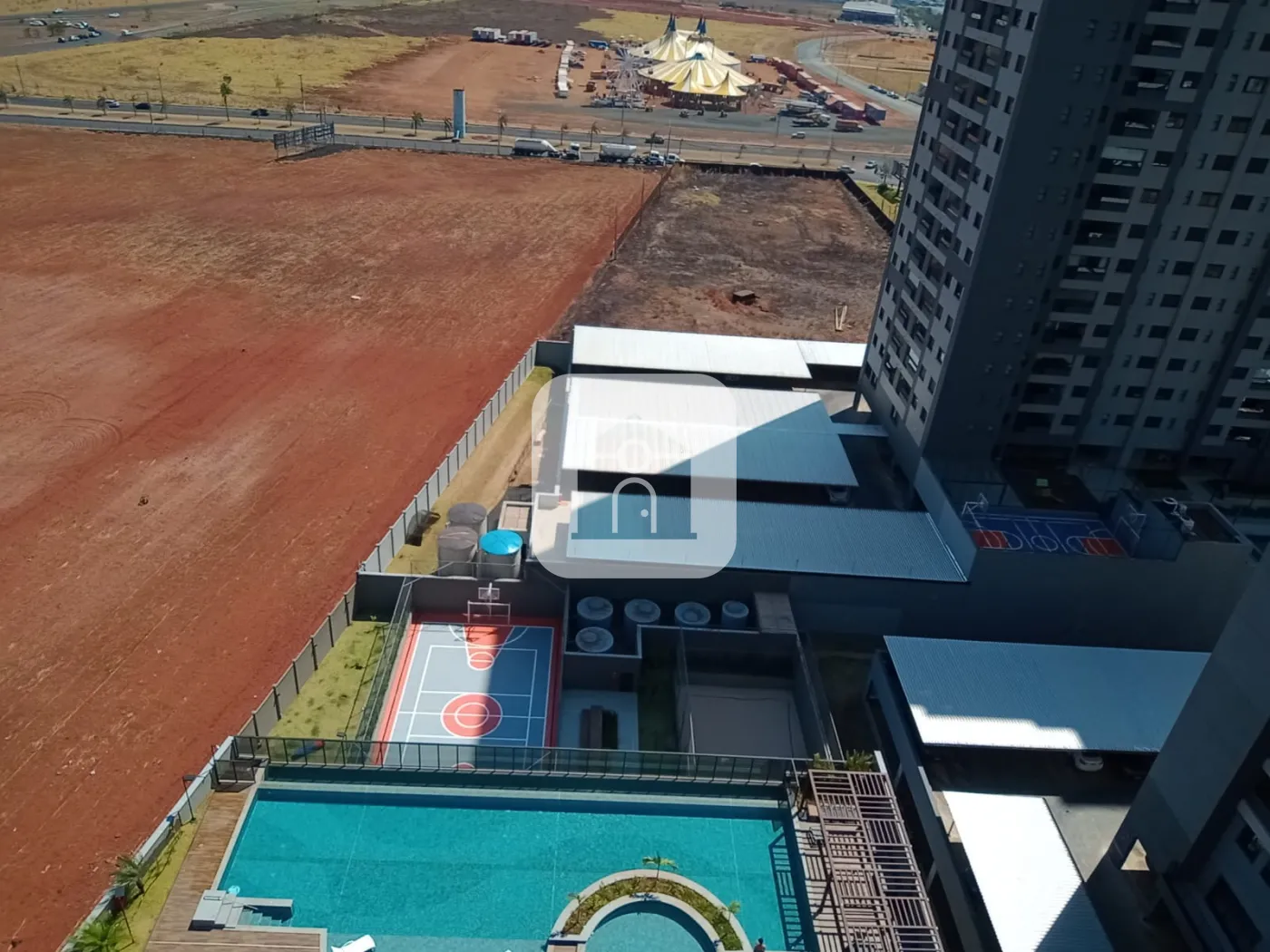 Alugar Apartamento / Padrão em Uberlândia R$ 6.500,00 - Foto 8