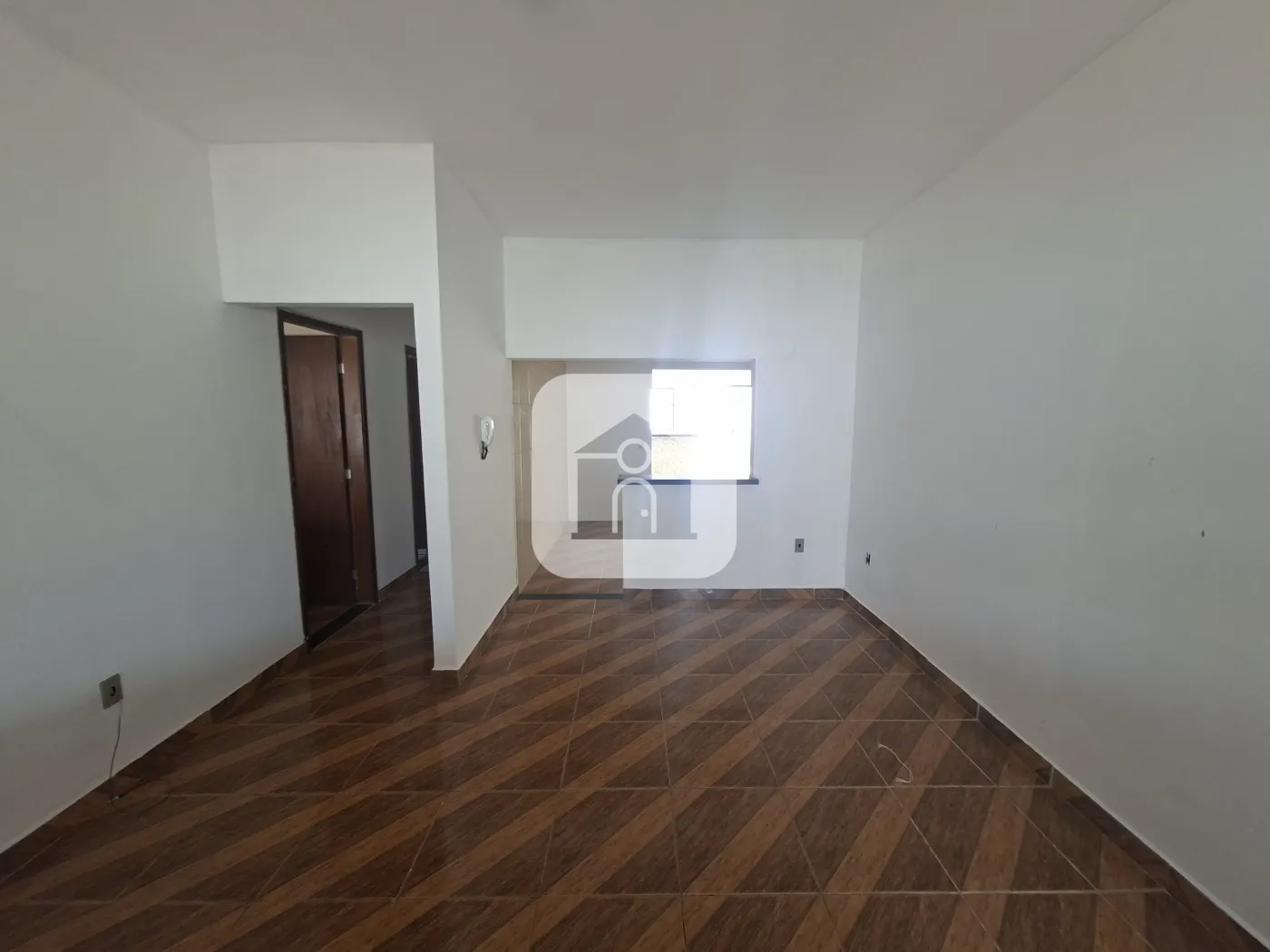 Alugar Casa / Padrão em Uberlândia R$ 2.350,00 - Foto 1
