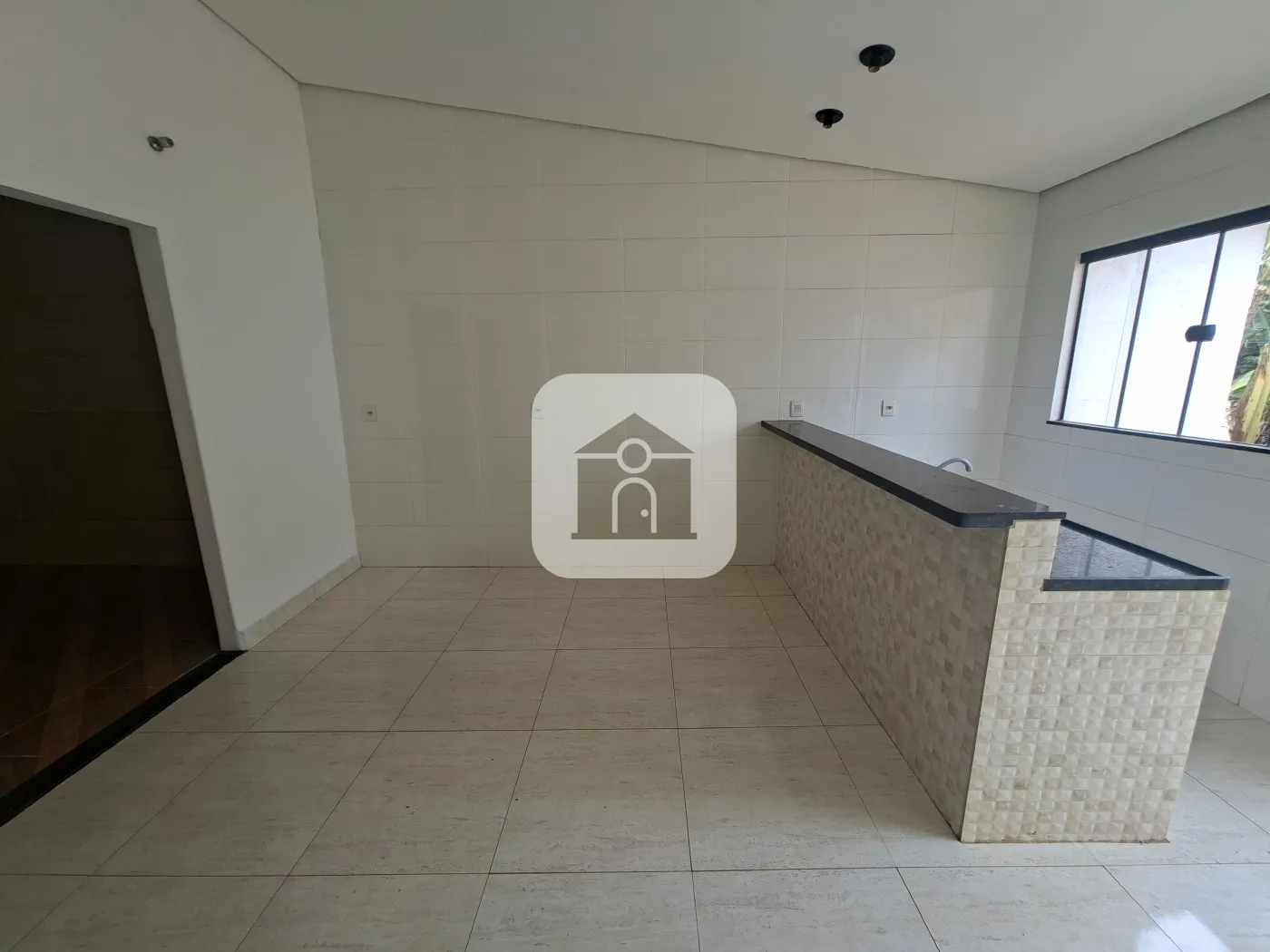 Alugar Casa / Padrão em Uberlândia R$ 2.350,00 - Foto 5