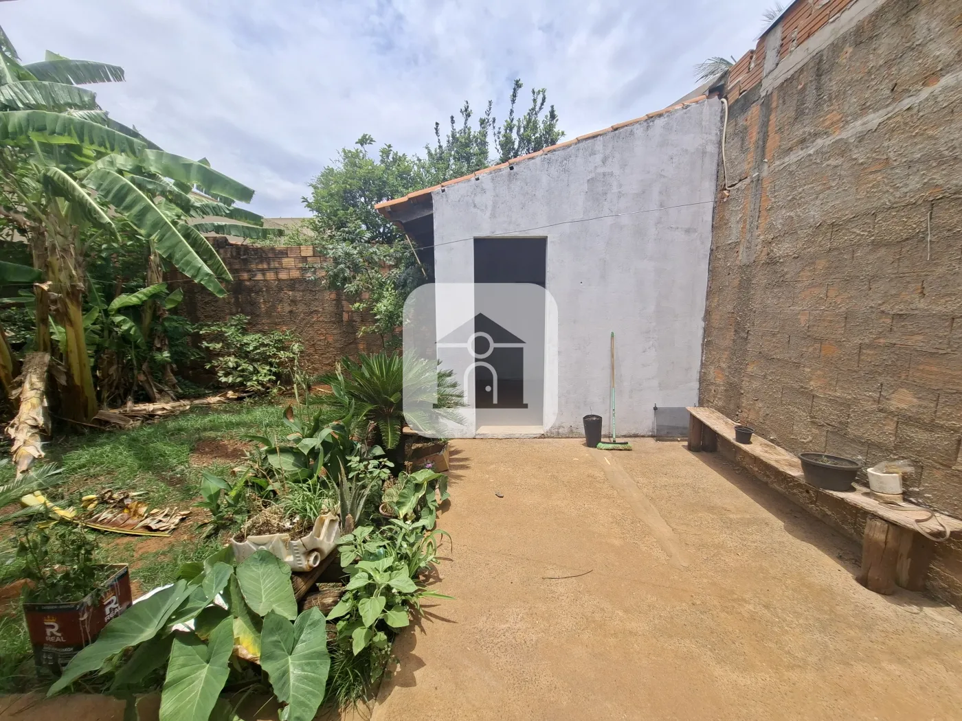Alugar Casa / Padrão em Uberlândia R$ 2.350,00 - Foto 10
