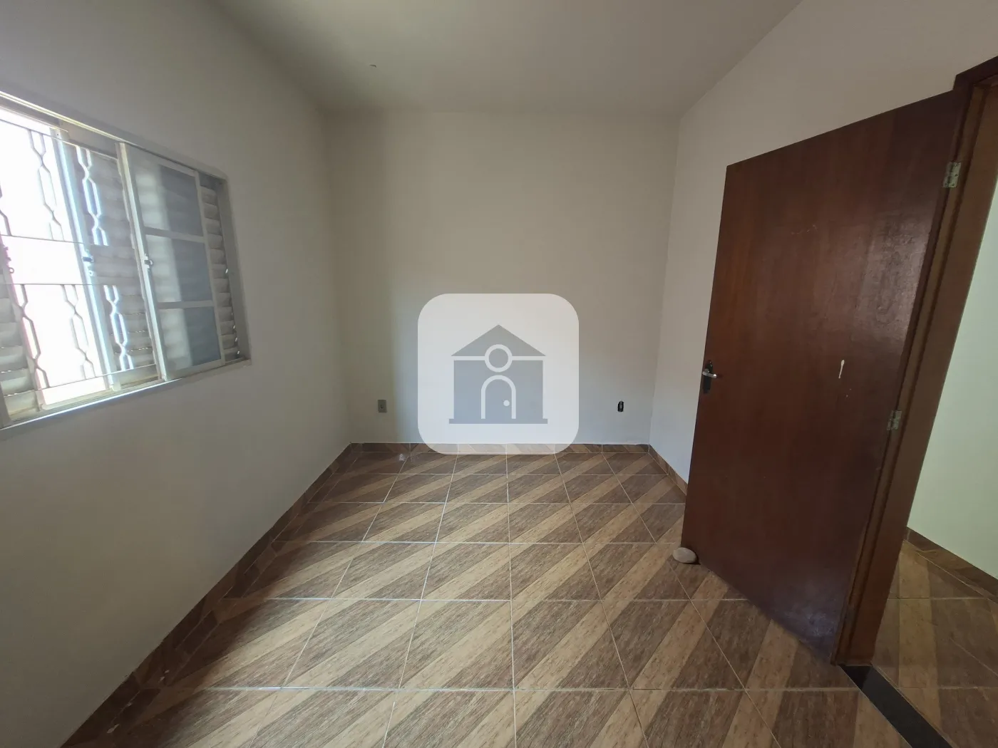 Alugar Casa / Padrão em Uberlândia R$ 2.350,00 - Foto 13
