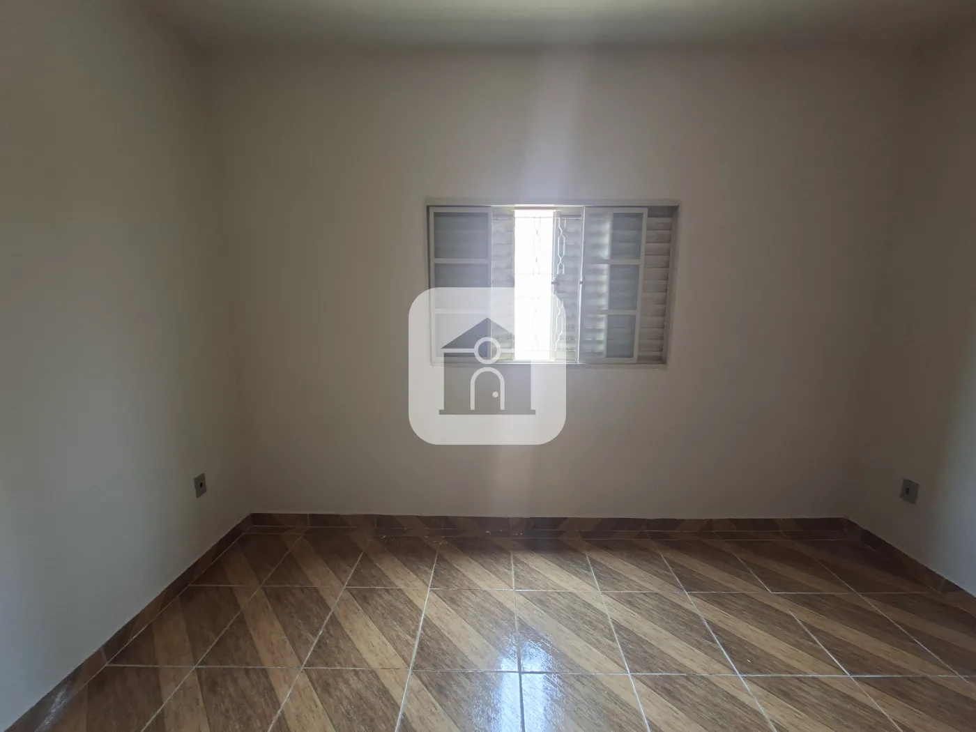 Alugar Casa / Padrão em Uberlândia R$ 2.350,00 - Foto 14