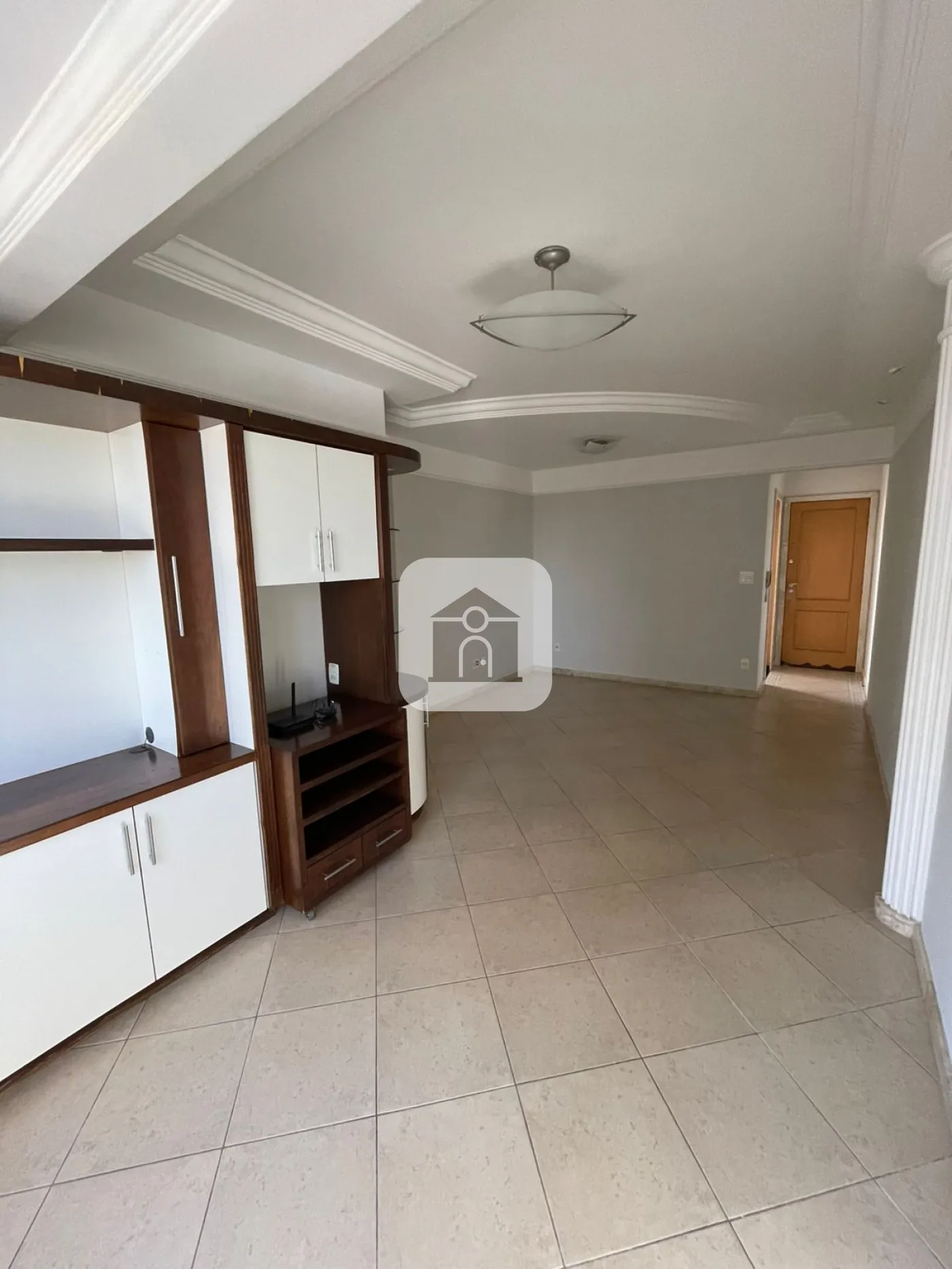 Alugar Apartamento / Padrão em Uberlândia R$ 2.300,00 - Foto 2