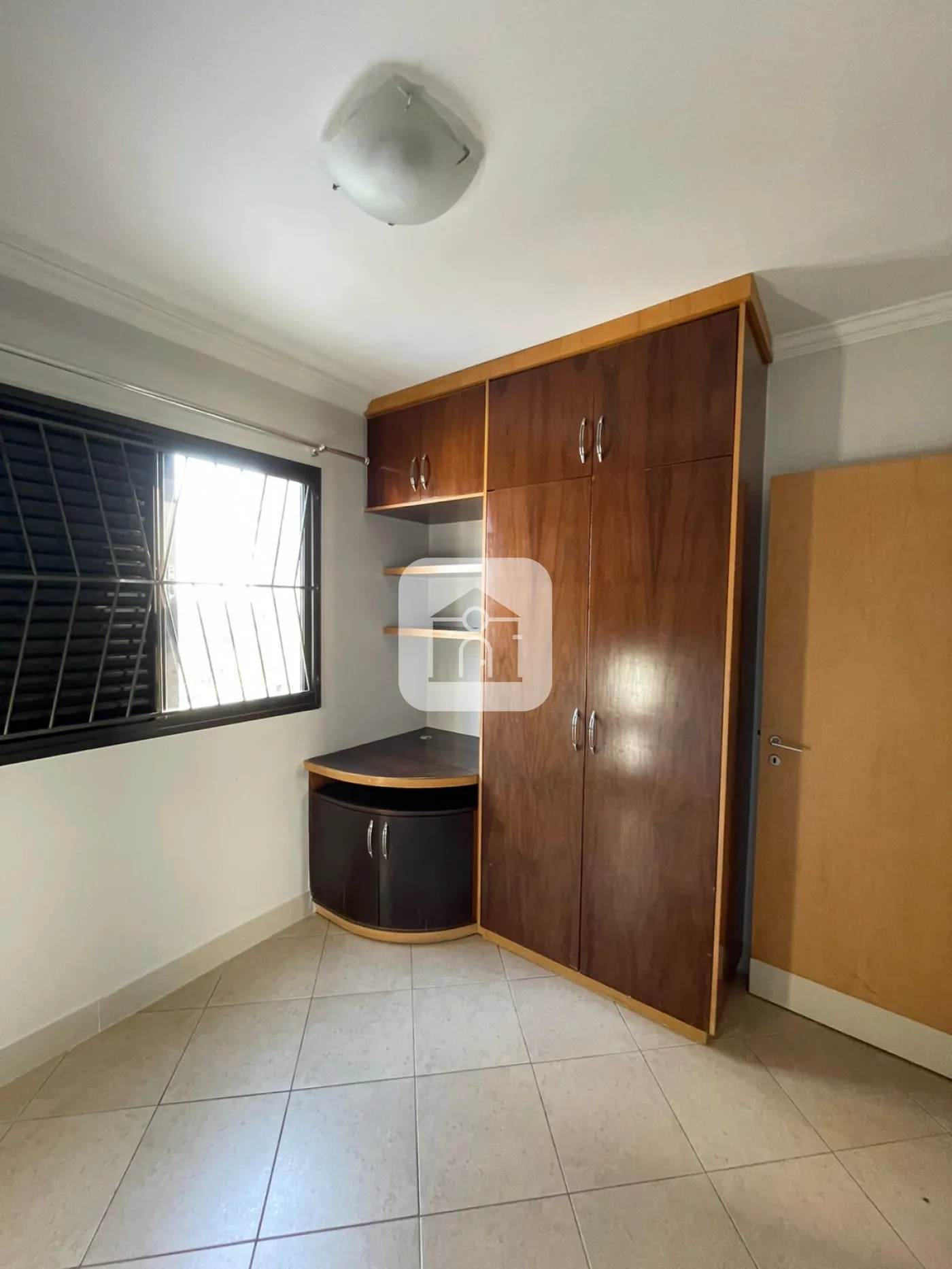 Alugar Apartamento / Padrão em Uberlândia R$ 2.300,00 - Foto 12