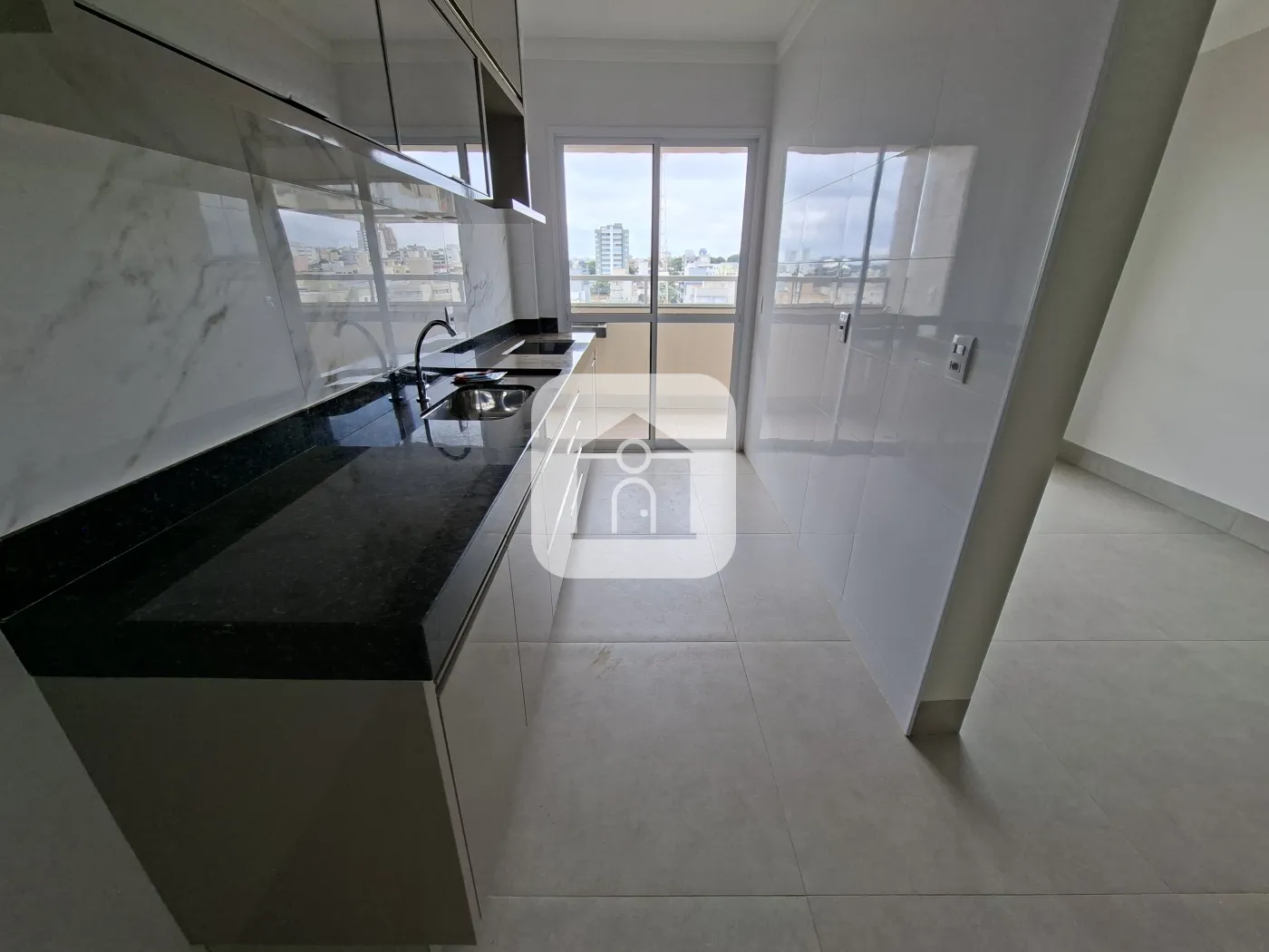 Alugar Apartamento / Padrão em Uberlândia R$ 2.700,00 - Foto 7