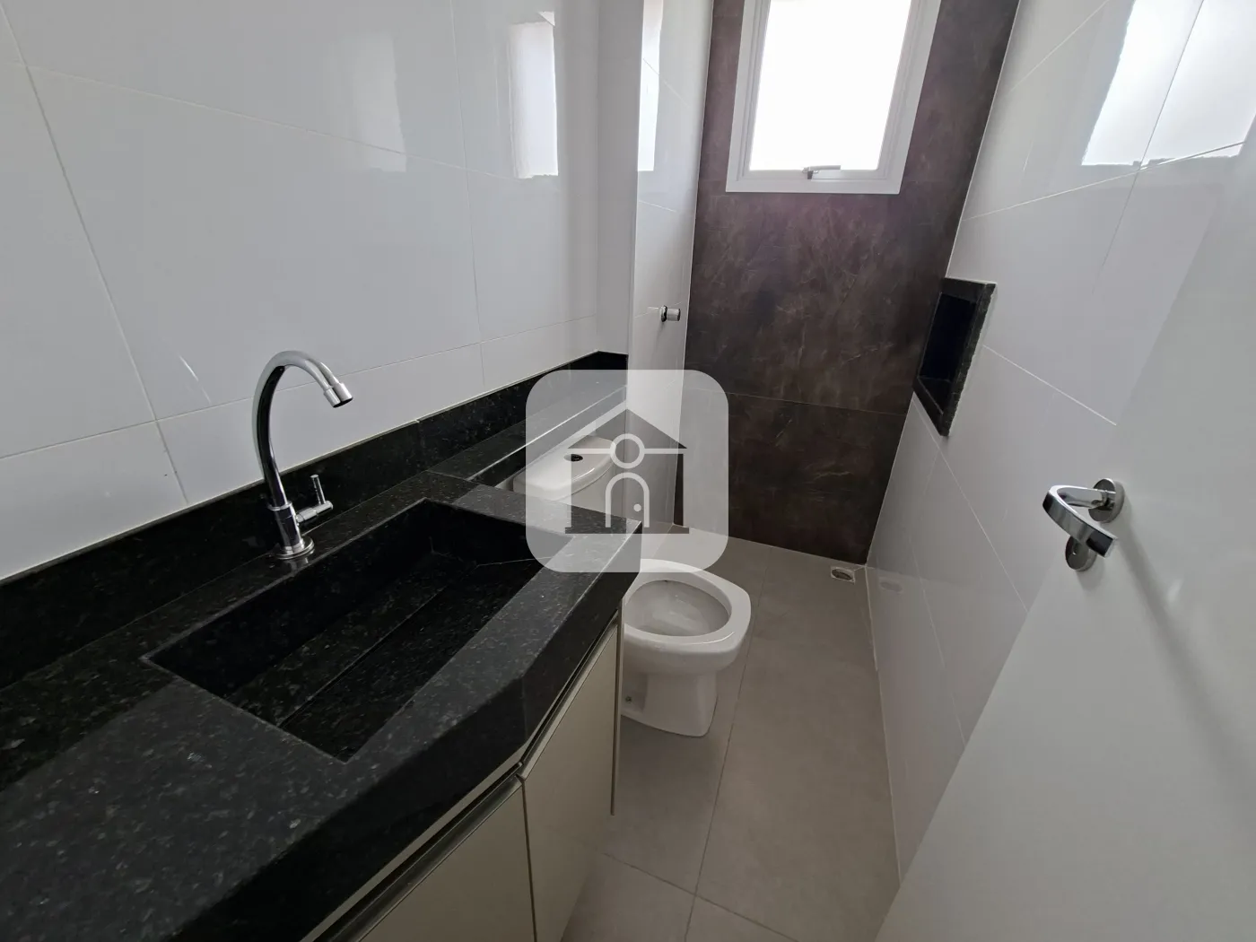 Alugar Apartamento / Padrão em Uberlândia R$ 2.700,00 - Foto 8