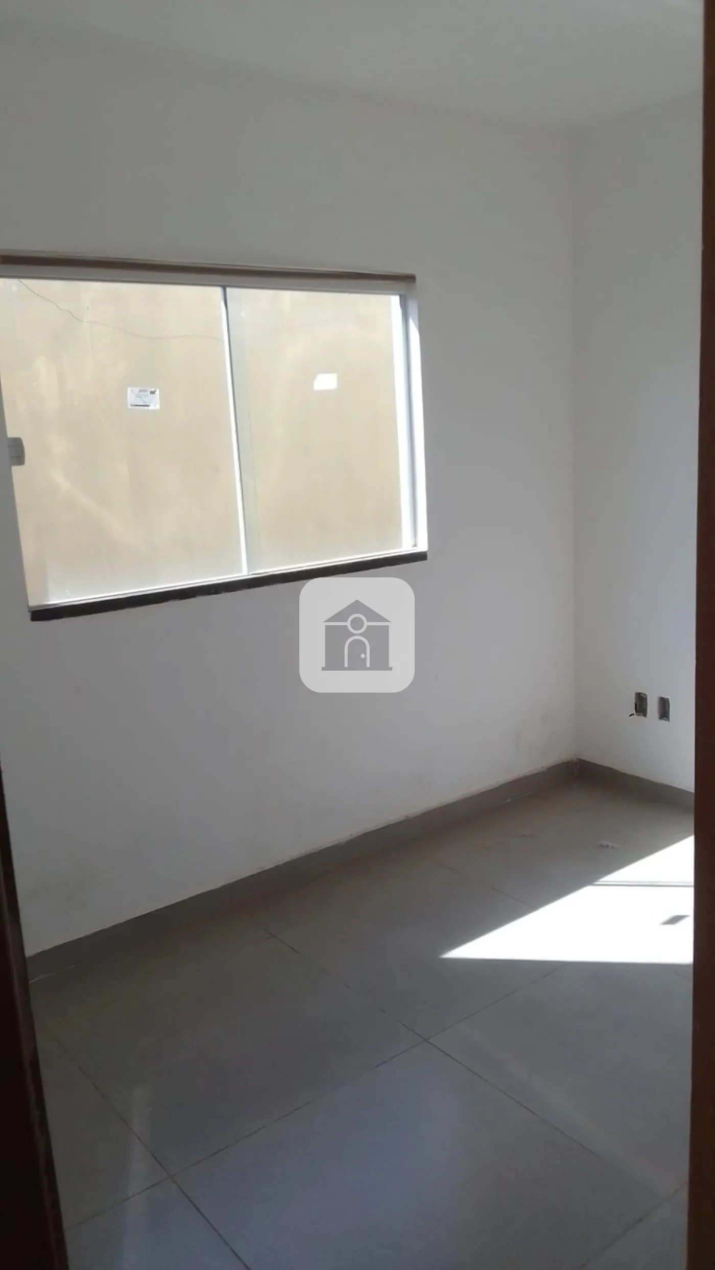 Comprar Casa / Geminada em Uberlândia R$ 315.000,00 - Foto 2