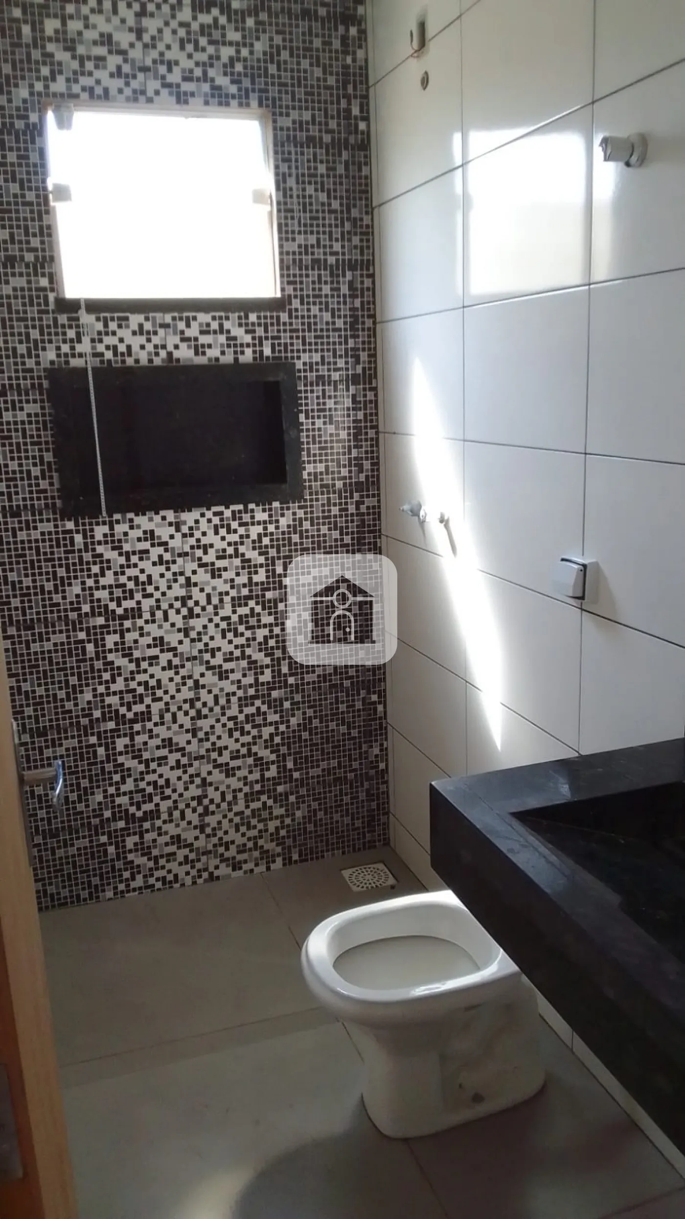 Comprar Casa / Geminada em Uberlândia R$ 315.000,00 - Foto 4