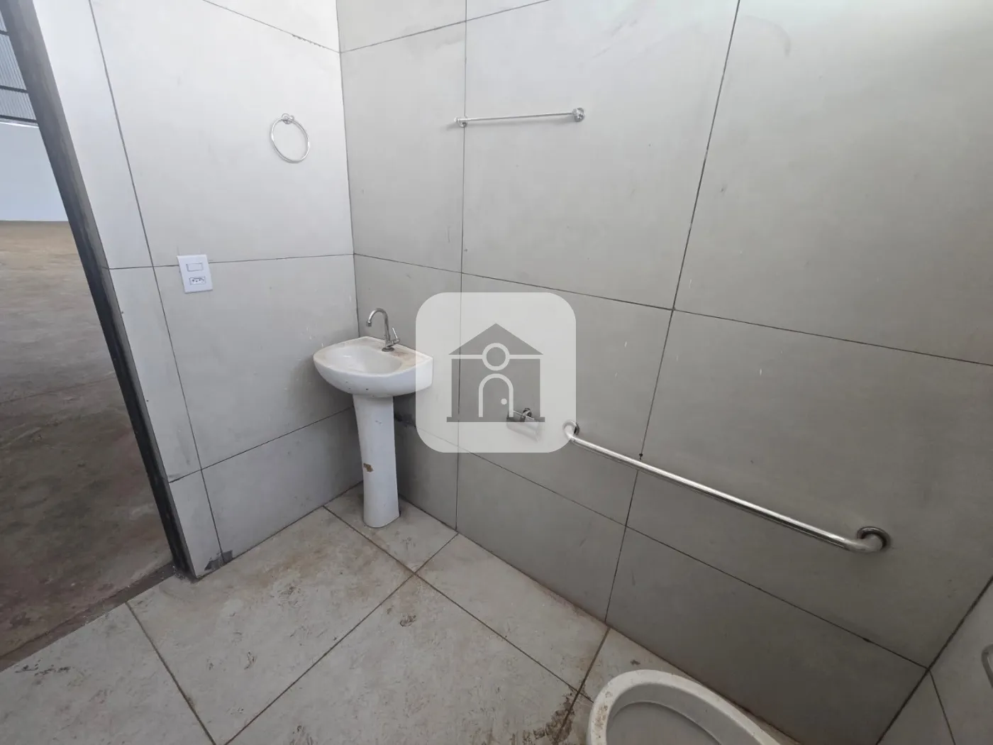 Comprar Comercial / Barracão em Uberlândia R$ 1.050.000,00 - Foto 6