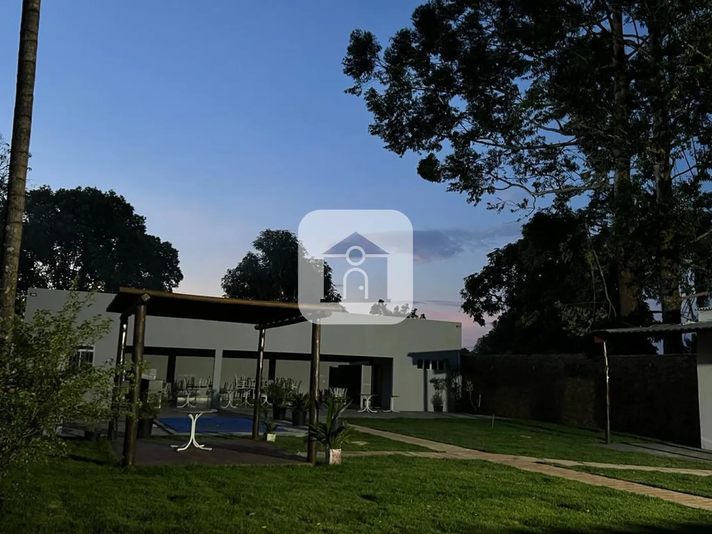 Comprar Casa / Chácara em Uberlândia R$ 450.000,00 - Foto 3