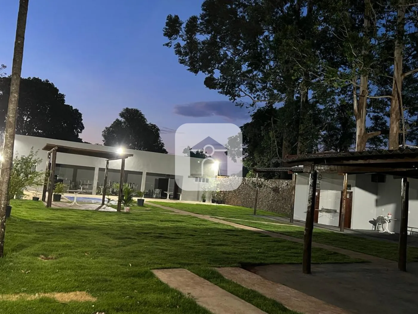 Comprar Casa / Chácara em Uberlândia R$ 450.000,00 - Foto 4
