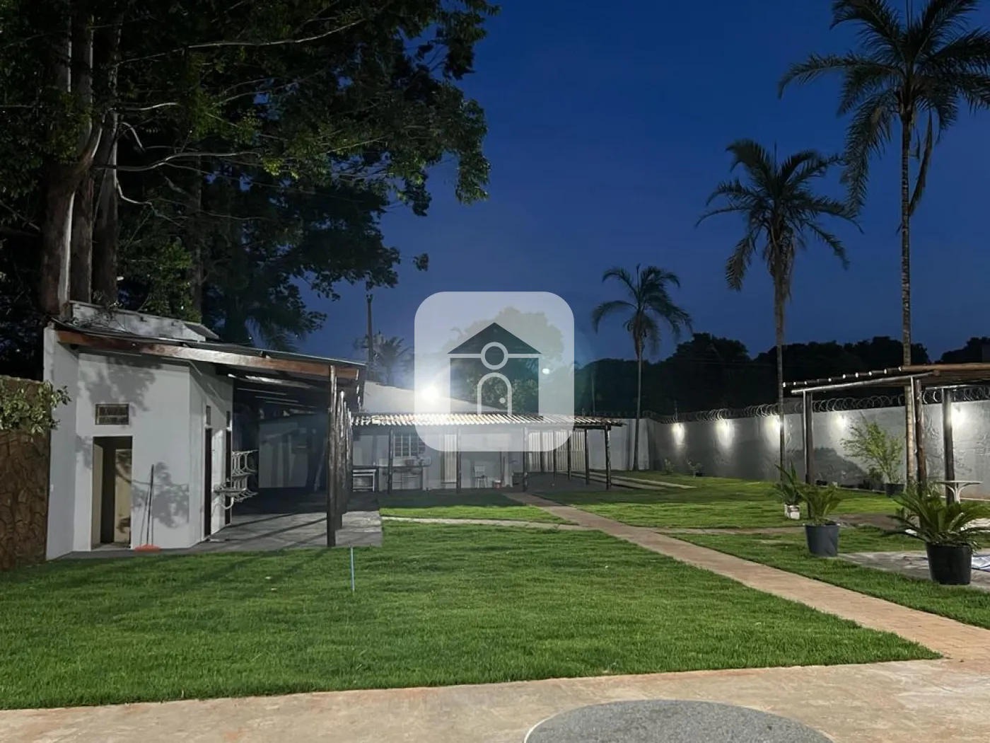 Comprar Casa / Chácara em Uberlândia R$ 450.000,00 - Foto 8