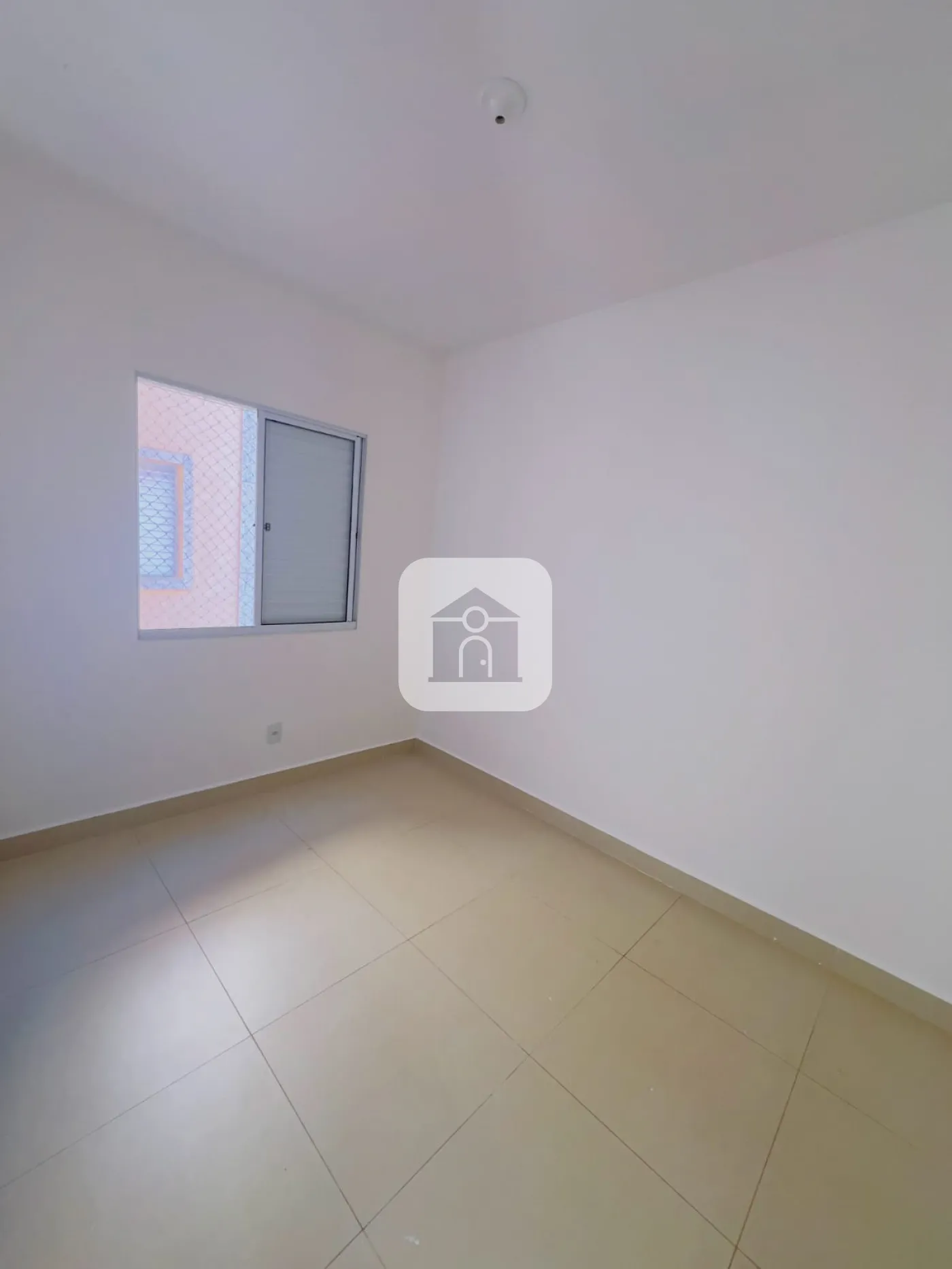 Comprar Apartamento / Padrão em Uberlândia R$ 195.000,00 - Foto 3