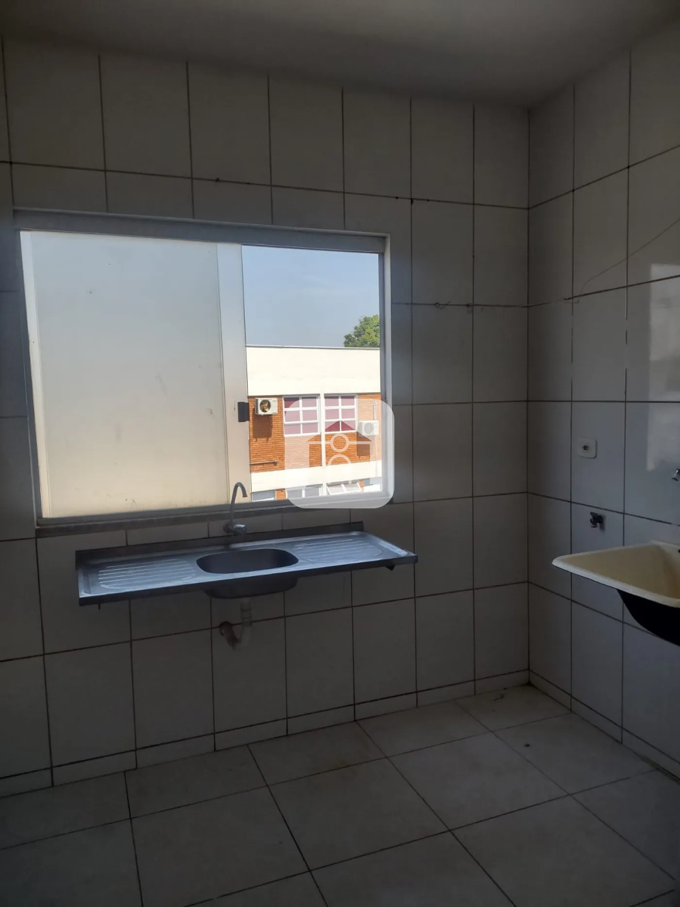 Alugar Apartamento / Sobrado em Uberlândia R$ 1.300,00 - Foto 5