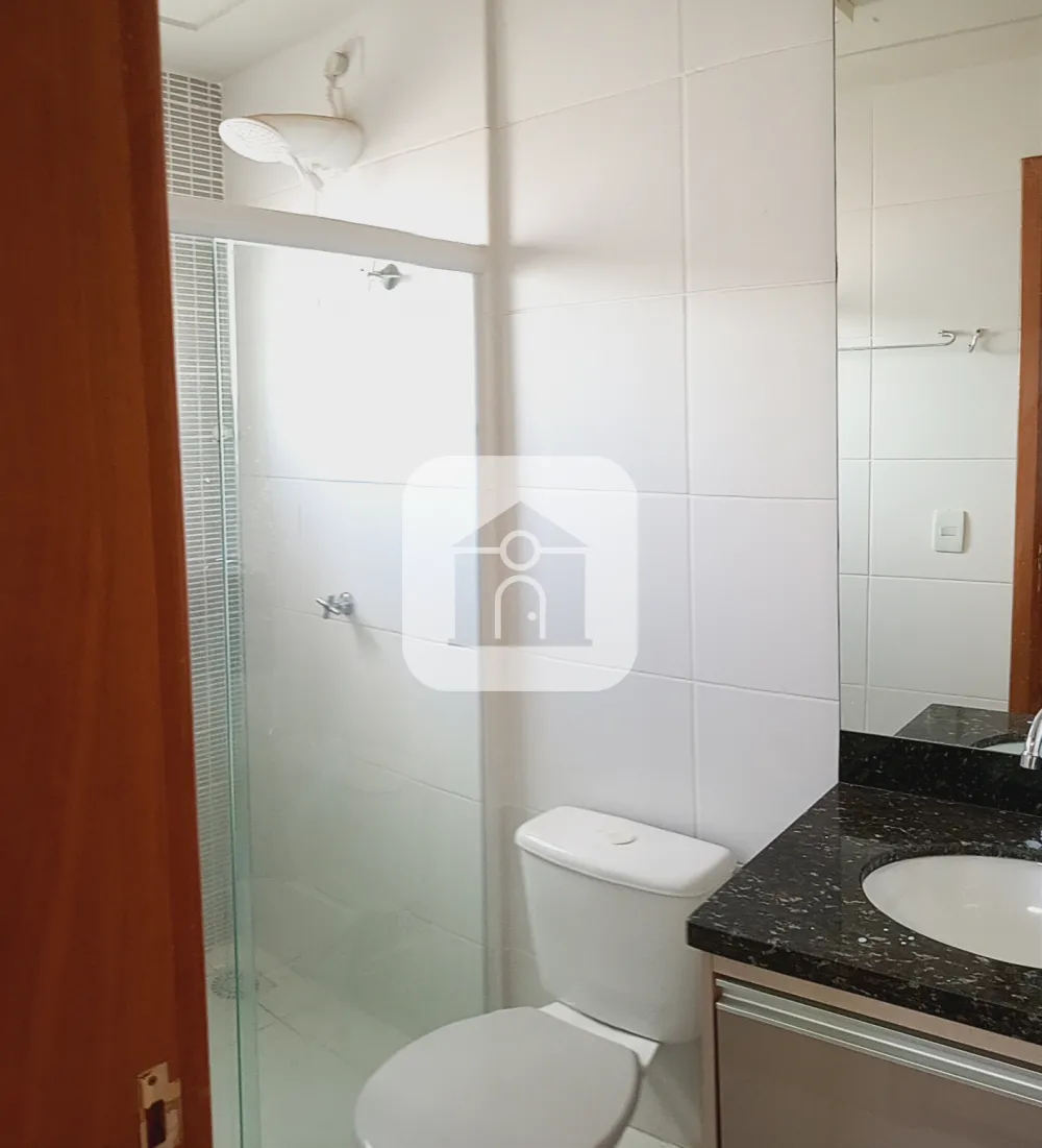 Alugar Apartamento / Padrão em Uberlândia R$ 2.600,00 - Foto 5