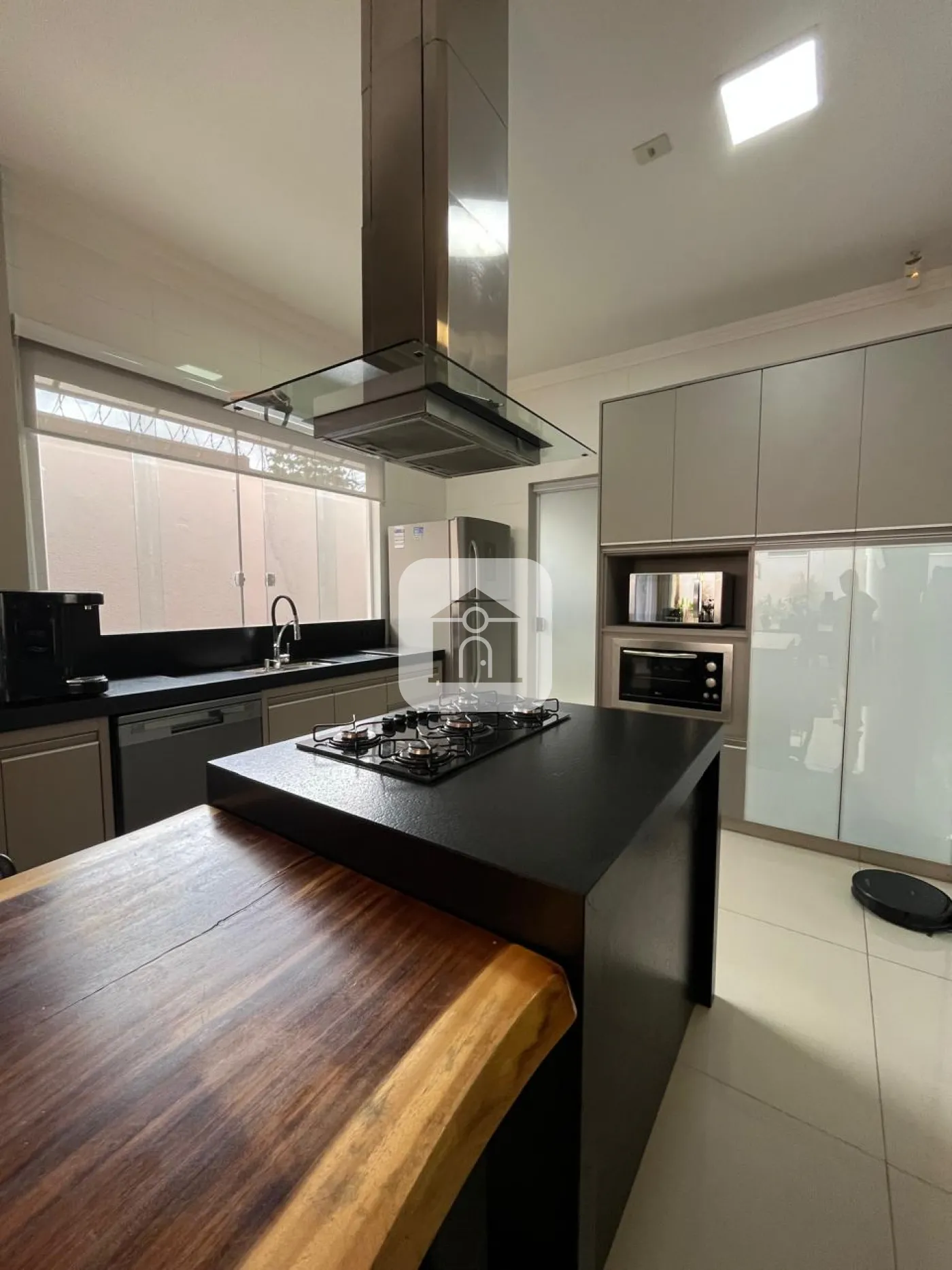 Comprar Casa / Padrão em Uberlândia R$ 950.000,00 - Foto 13