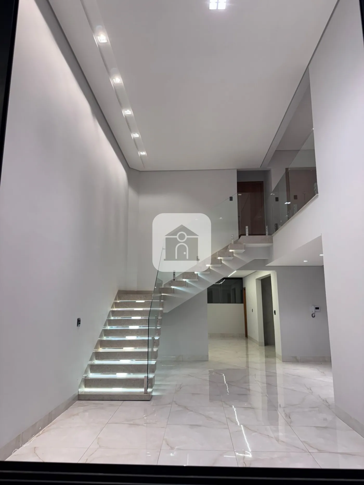 Comprar Casa / Sobrado em Uberlândia R$ 1.550.000,00 - Foto 4