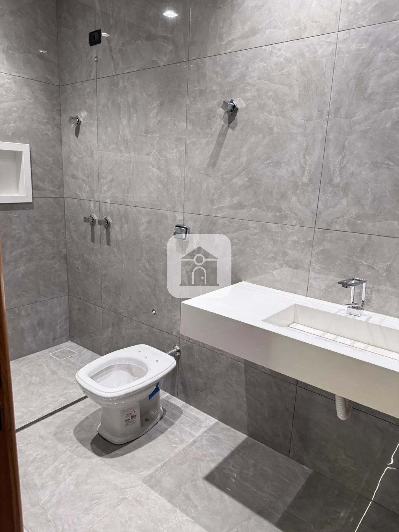 Comprar Casa / Sobrado em Uberlândia R$ 1.550.000,00 - Foto 17