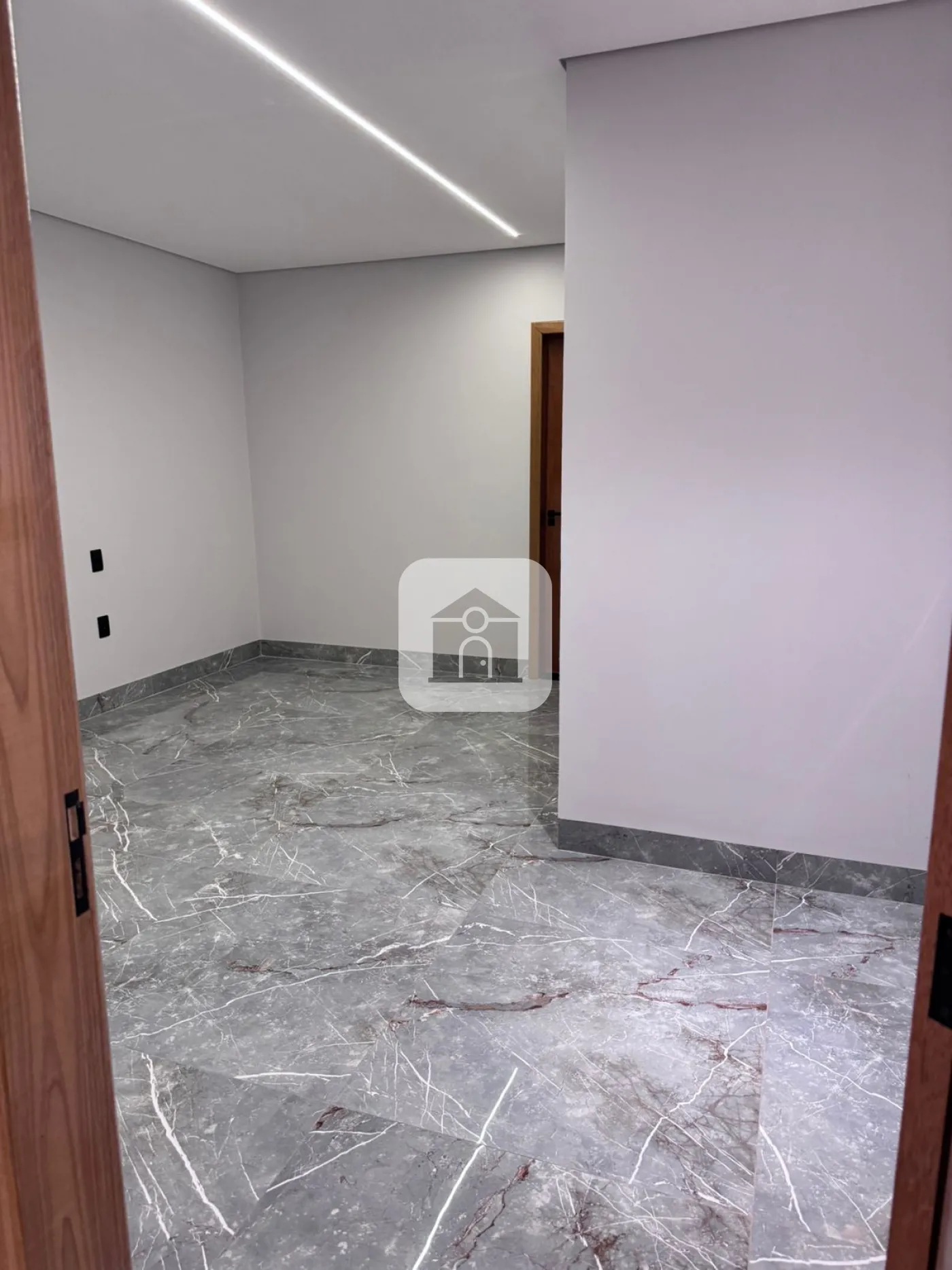 Comprar Casa / Sobrado em Uberlândia R$ 1.550.000,00 - Foto 11