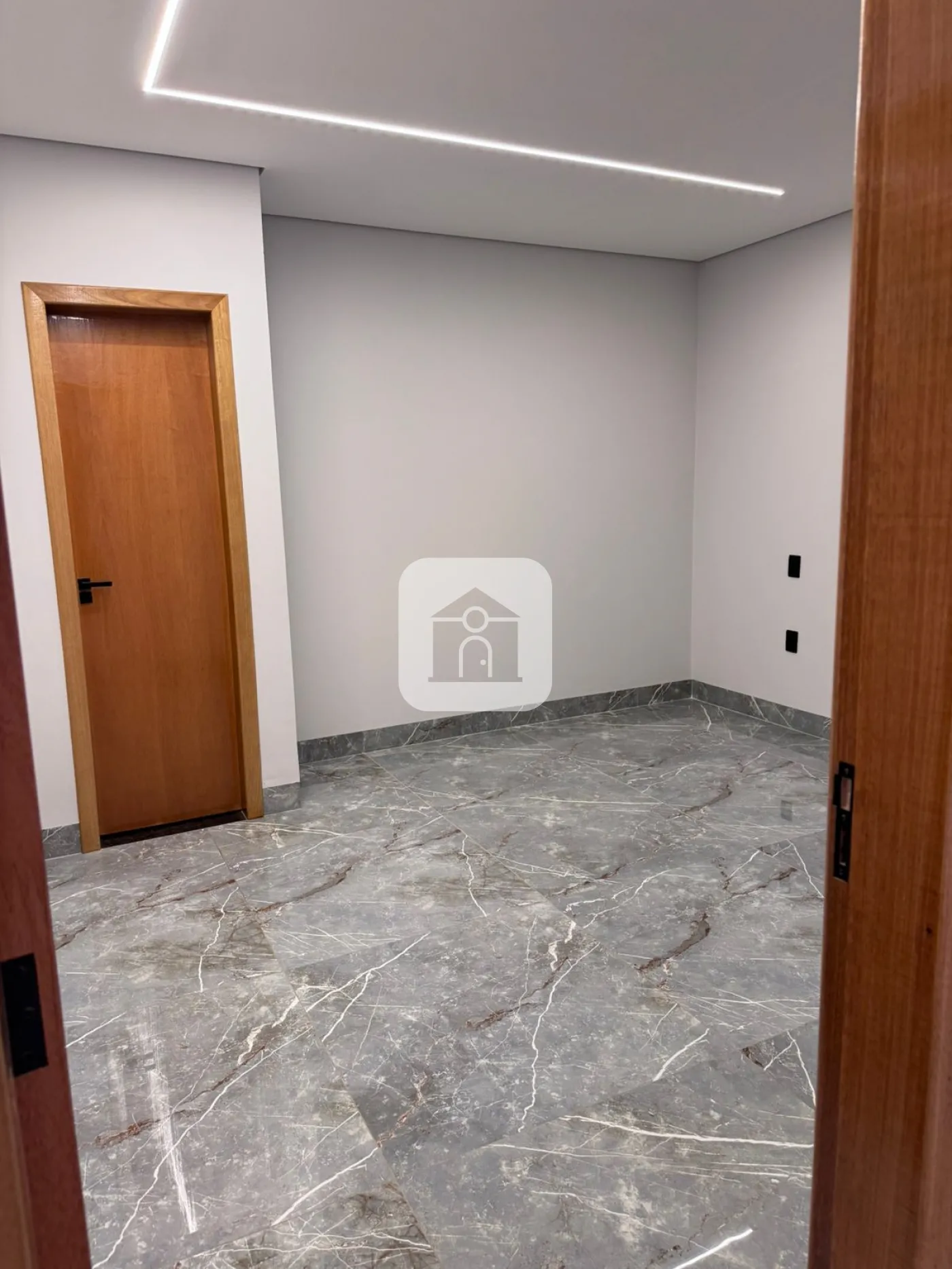 Comprar Casa / Sobrado em Uberlândia R$ 1.550.000,00 - Foto 10