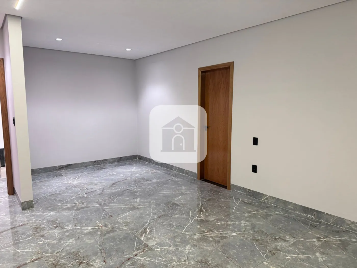 Comprar Casa / Sobrado em Uberlândia R$ 1.550.000,00 - Foto 14