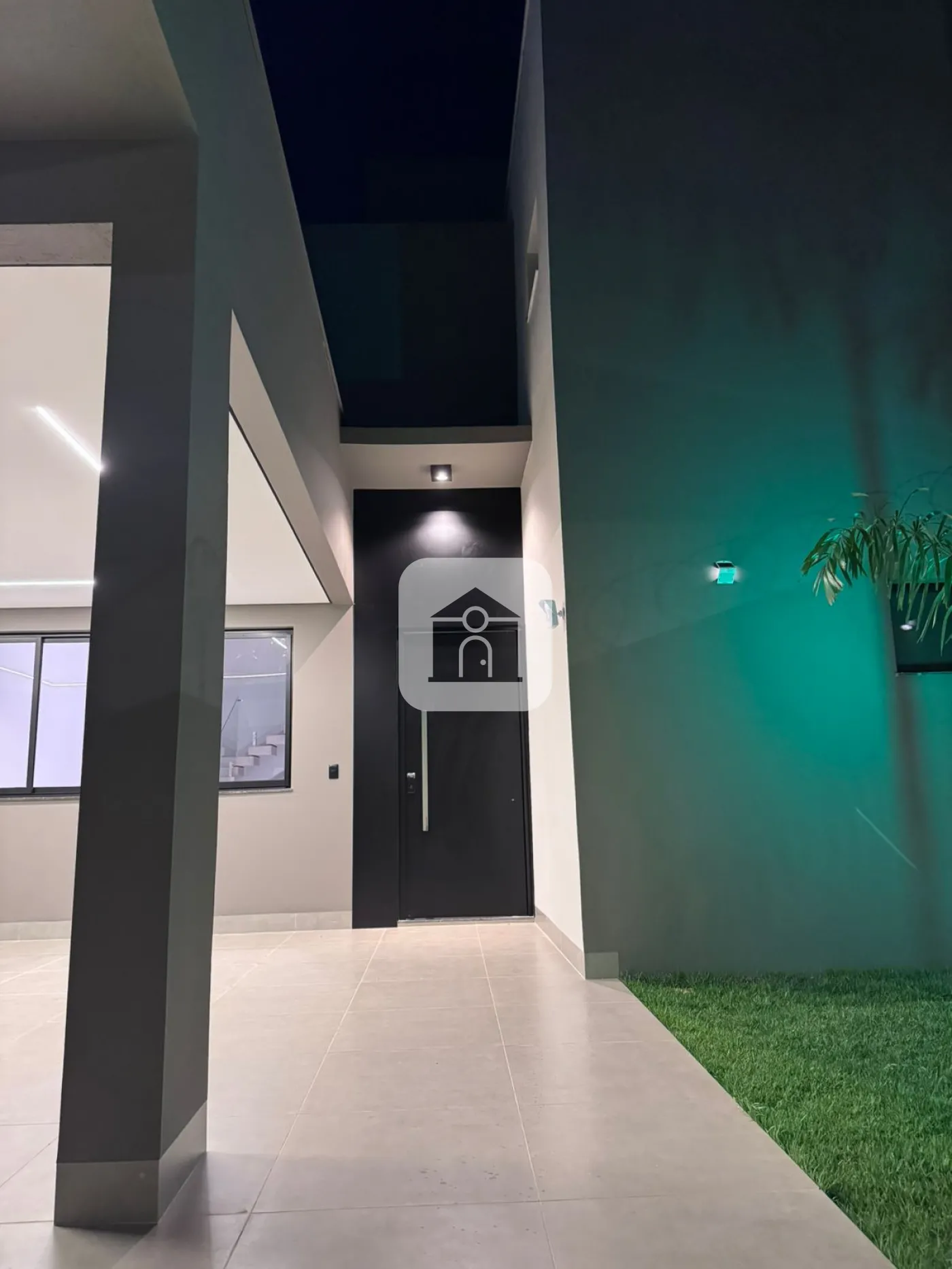 Comprar Casa / Sobrado em Uberlândia R$ 1.550.000,00 - Foto 2