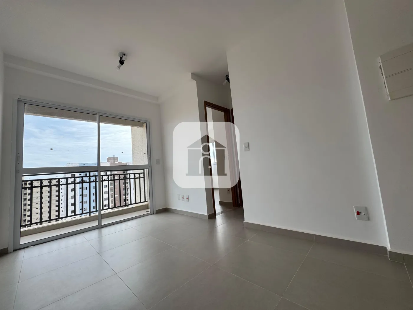 Comprar Apartamento / Padrão em Uberlândia R$ 250.000,00 - Foto 3