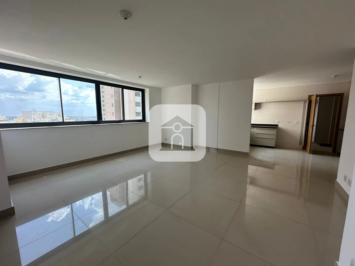Alugar Apartamento / Padrão em Uberlândia R$ 7.000,00 - Foto 2