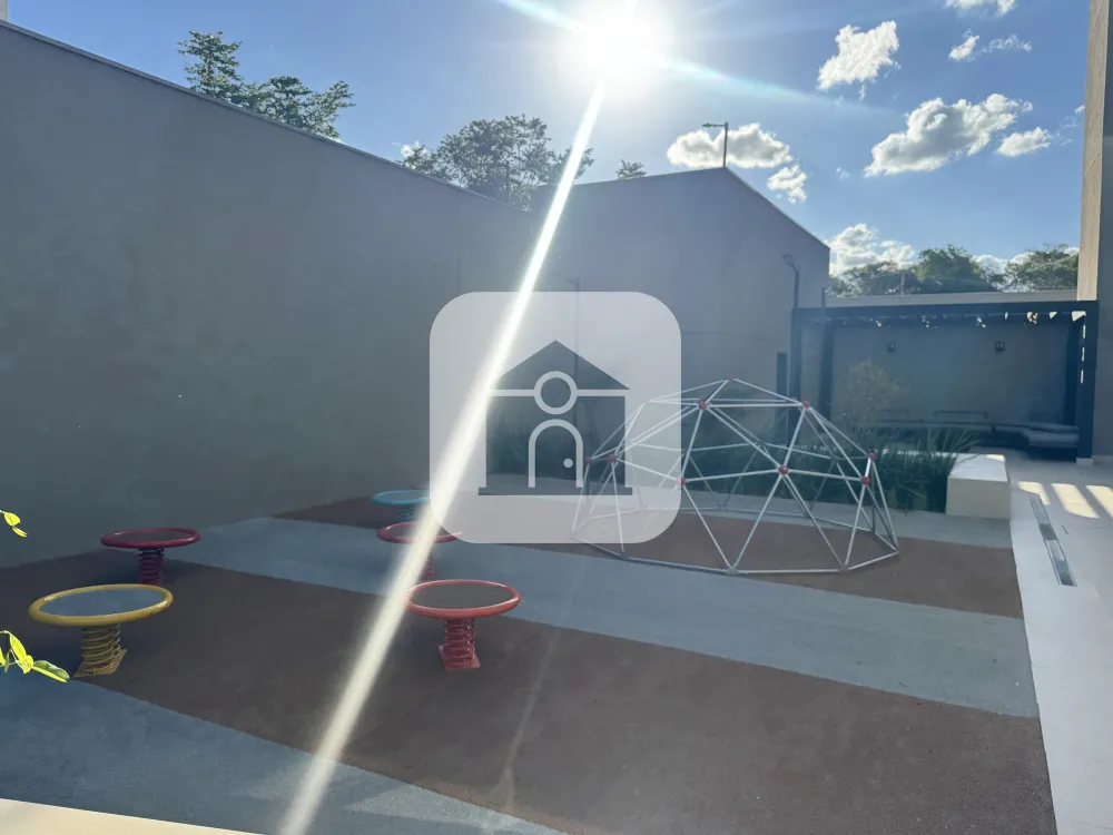 Alugar Apartamento / Padrão em Uberlândia R$ 3.900,00 - Foto 9