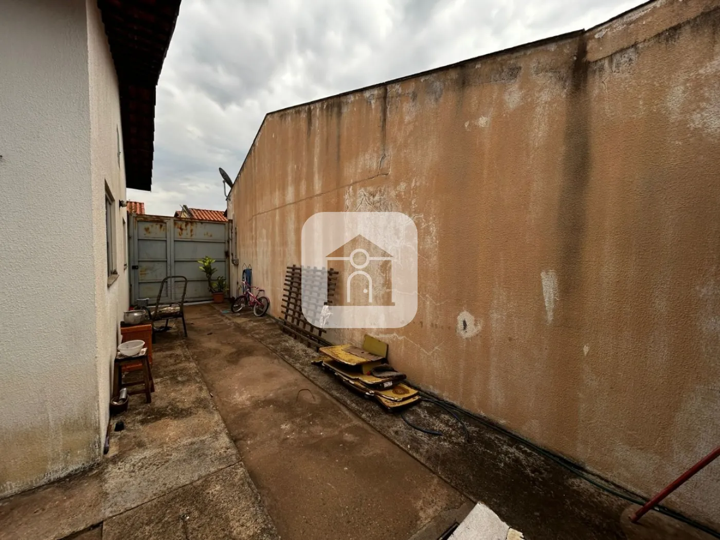 Comprar Casa / Colônia em Uberlândia R$ 250.000,00 - Foto 11