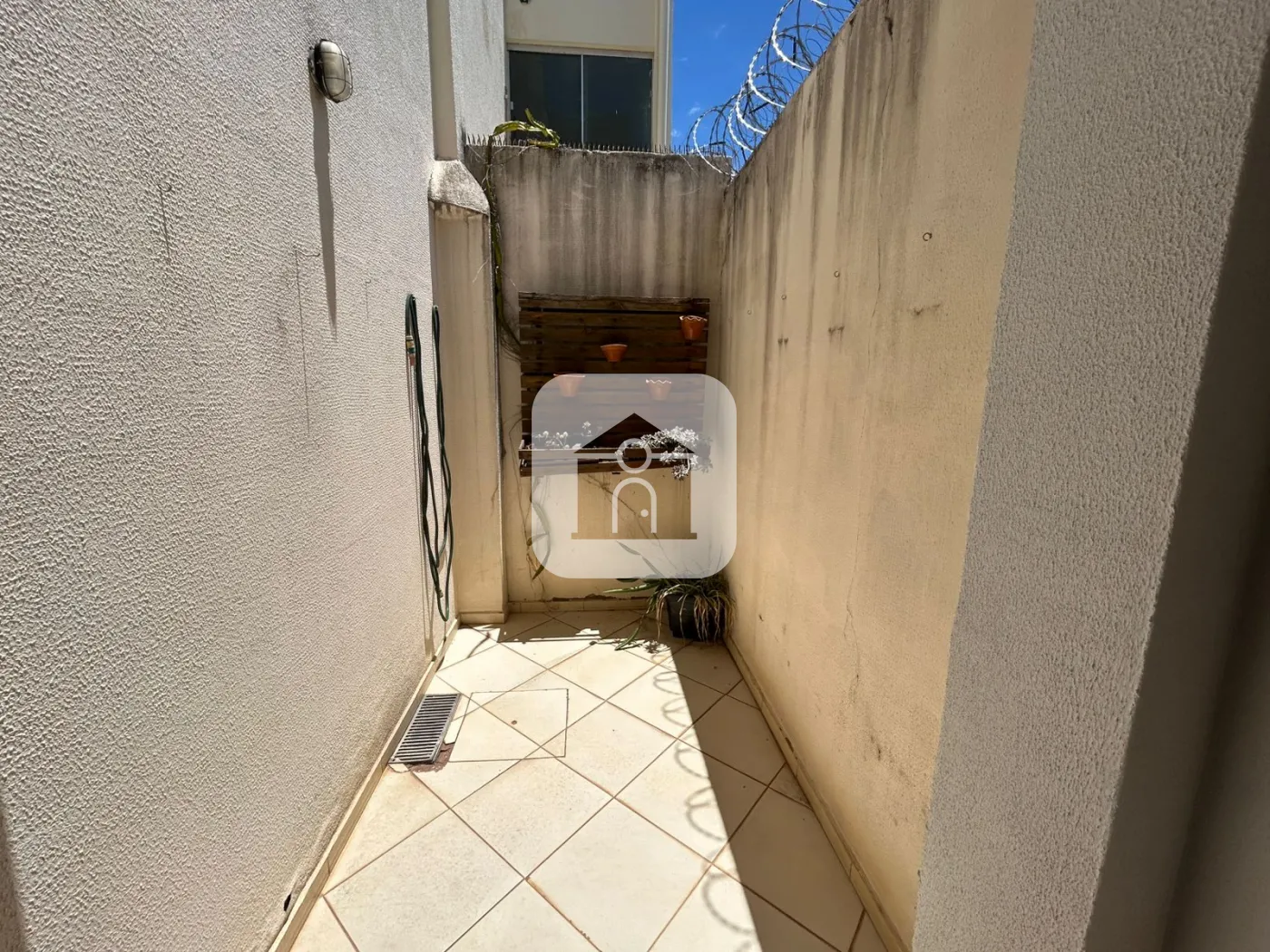 Alugar Casa / Condomínio ou Loteamento Fechado em Uberlandia R$ 2.000,00 - Foto 6