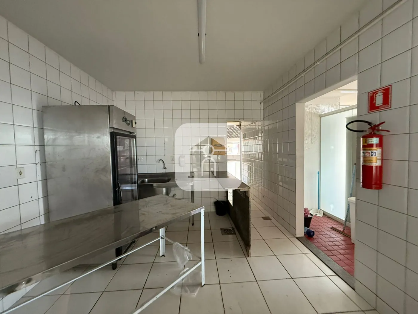 Alugar Comercial / Prédio em Uberlândia R$ 9.000,00 - Foto 17