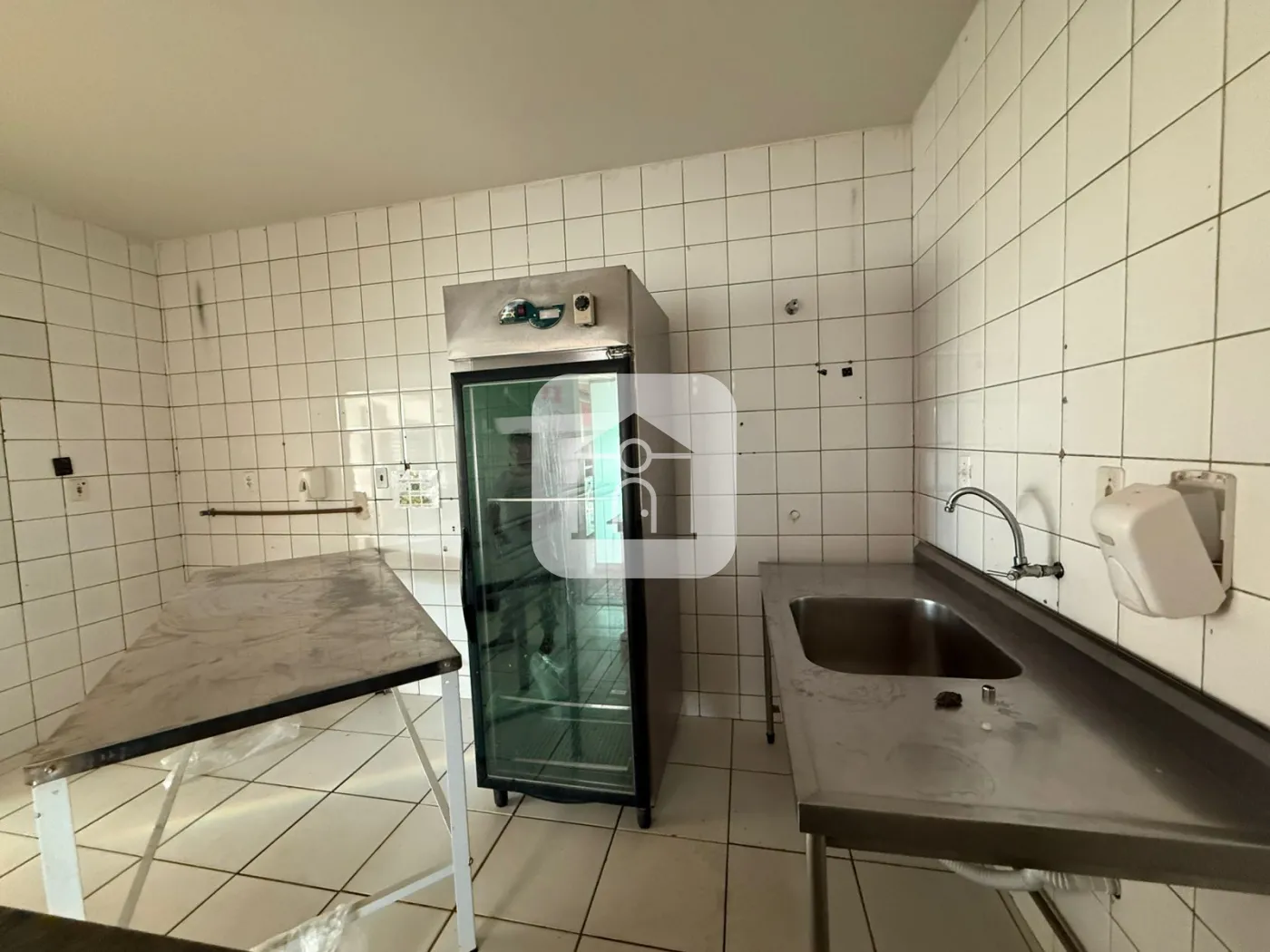 Alugar Comercial / Prédio em Uberlândia R$ 9.000,00 - Foto 24